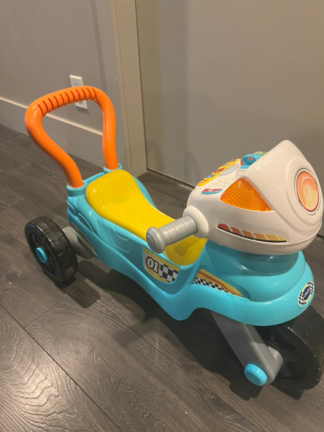 VTech 2-in-1 Learn & Zoom Motorbike - photo 2