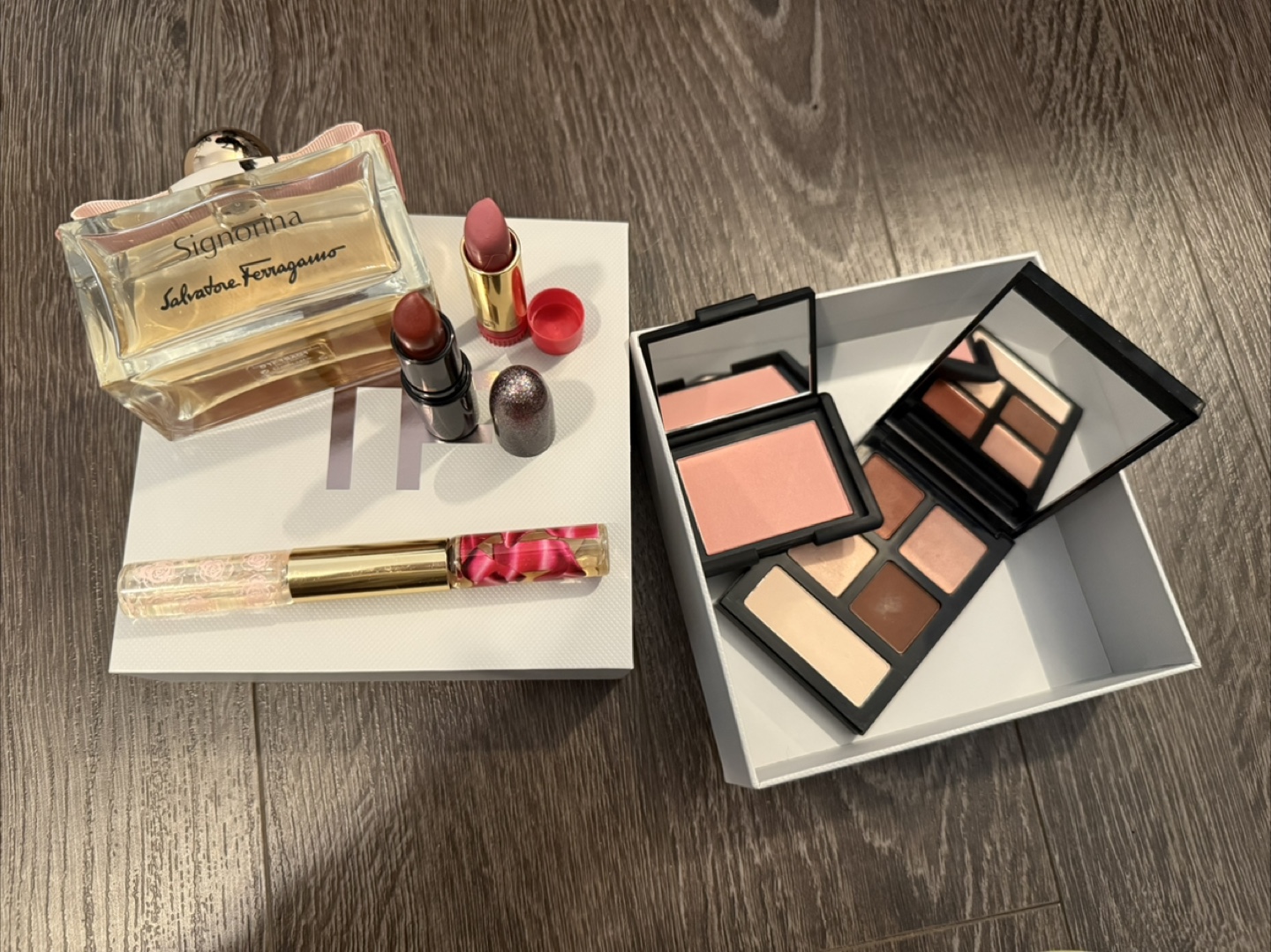 Salvatore Ferragamo Signorina & NARS Blush - photo 2