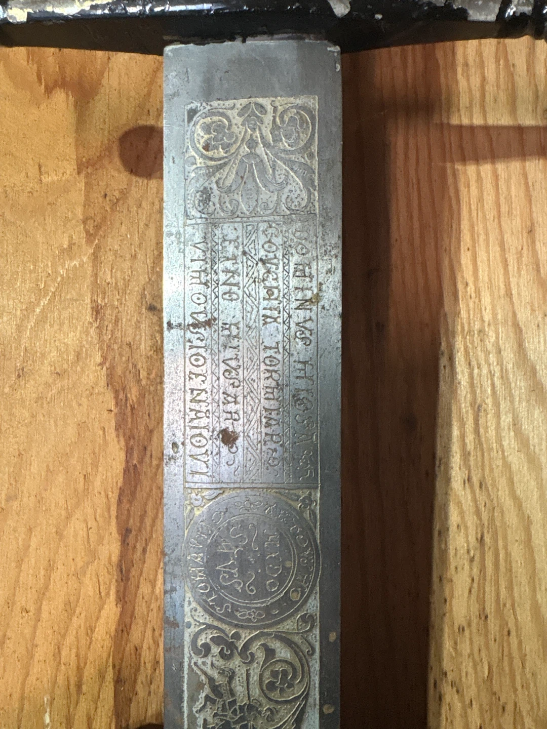 Antique Decorative Swords & Armour - photo 2