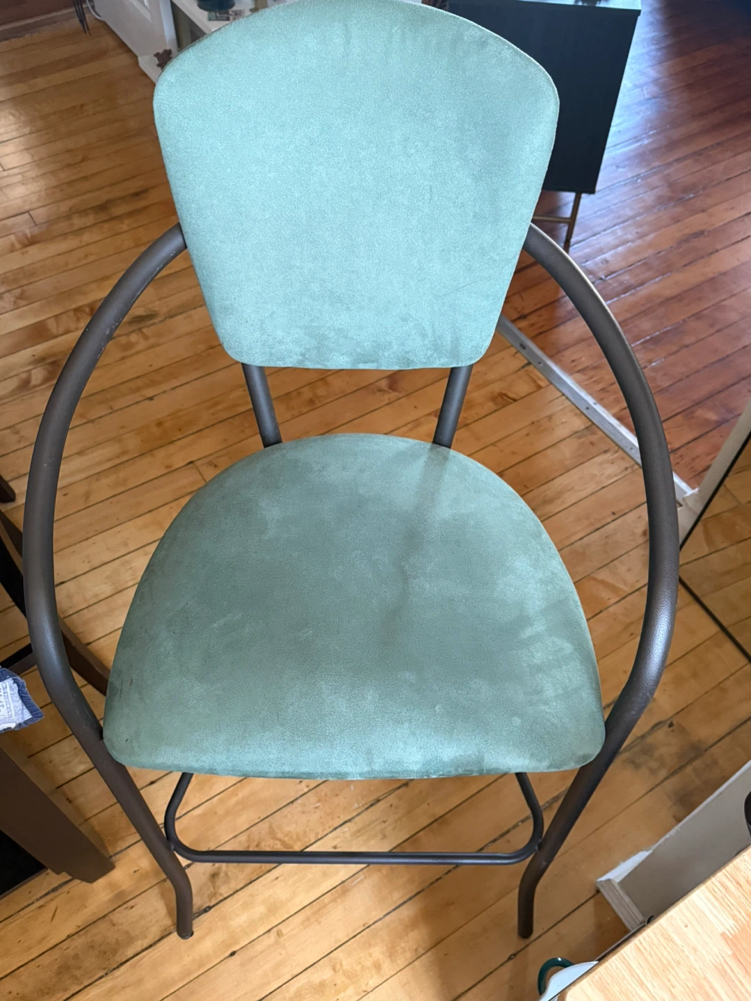 4 Green Chairs
