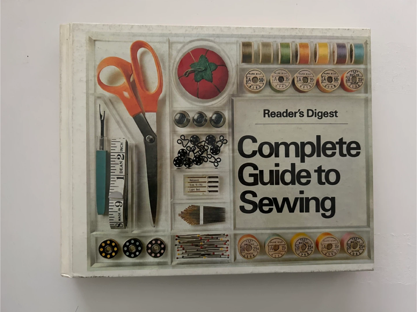 Reader's Digest Complete Guide to Sewing