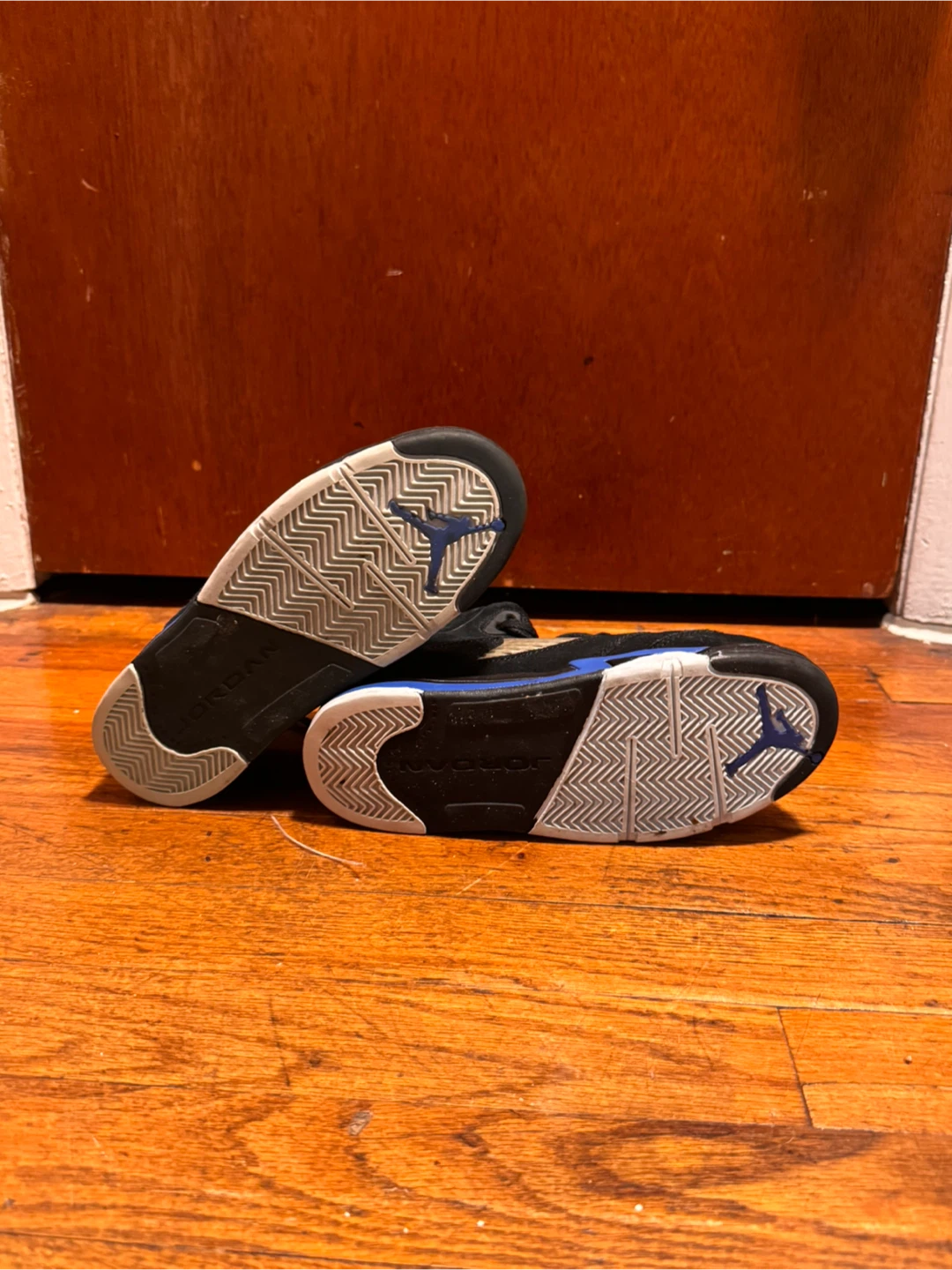 Grade School Size 3 - Jordan 5 Retro Black/Varsity Royal - photo 2