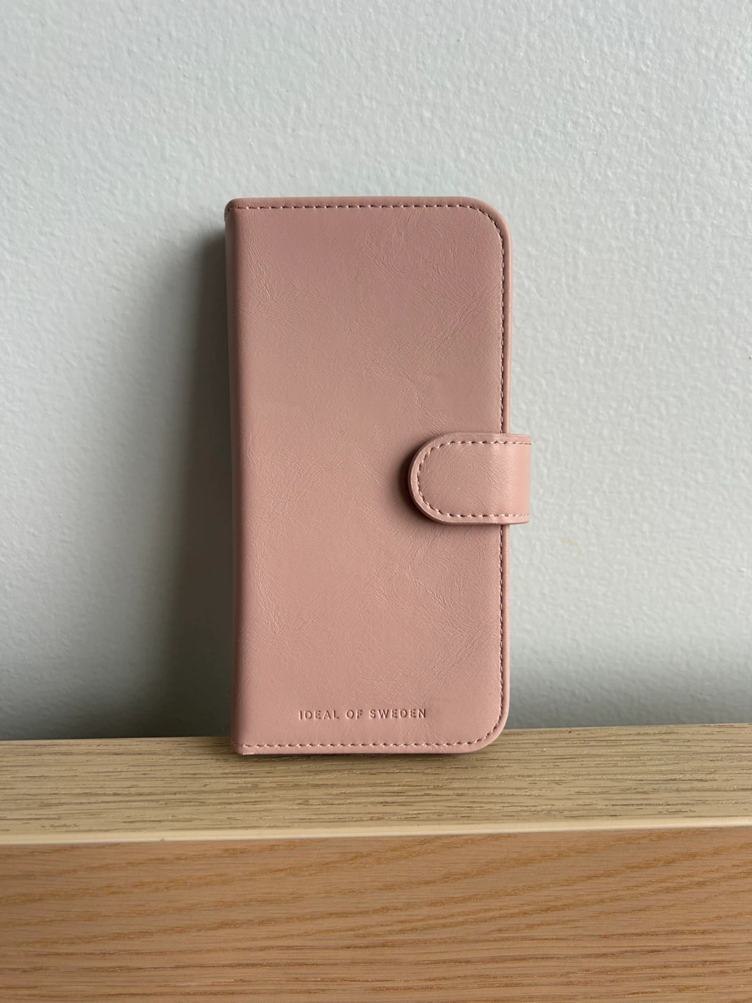 Ideal of Sweden iPhone 14 Pro pink wallet phone case - photo 2