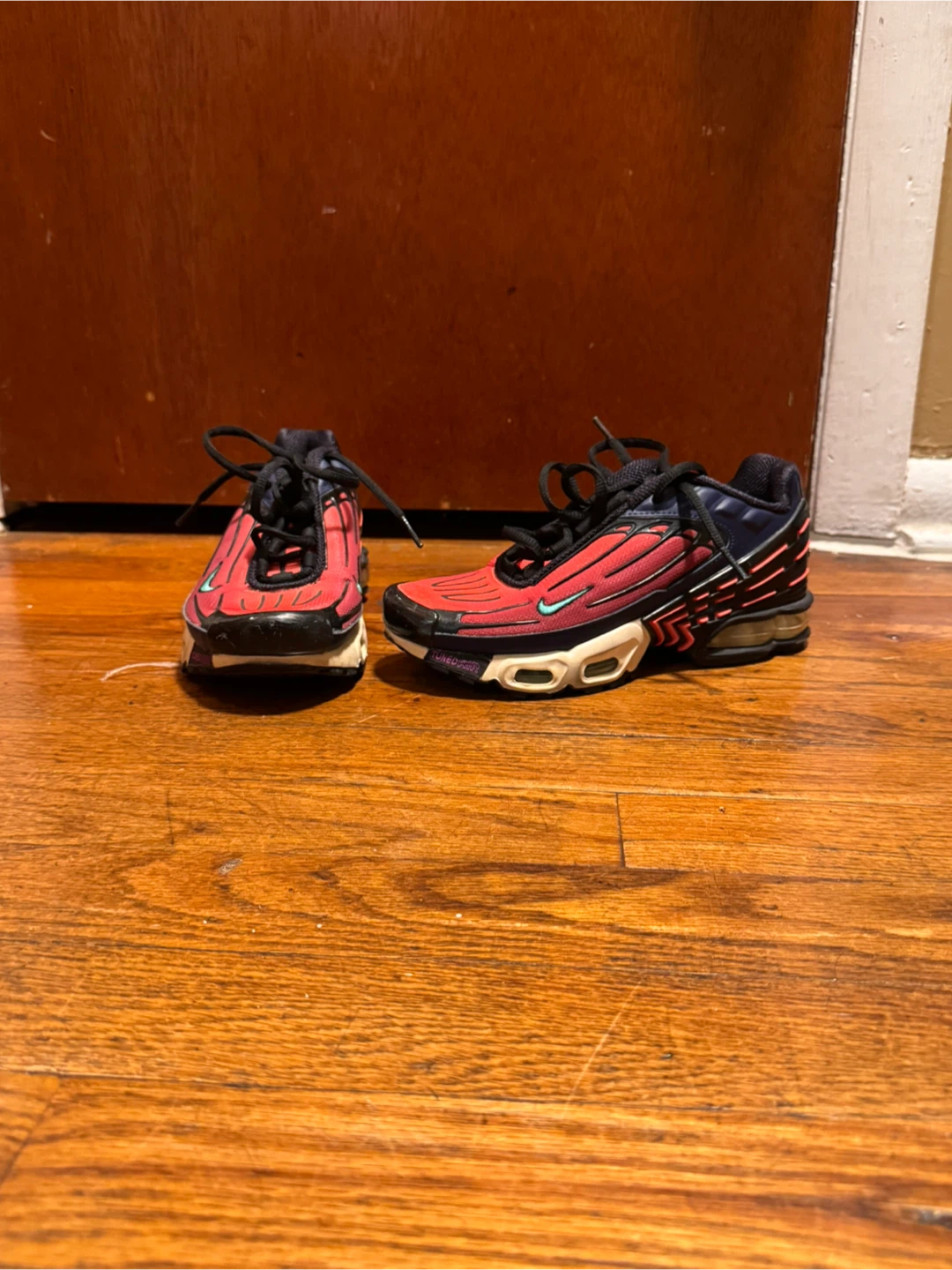 Size 3.5 Nike Air Max Plus Tuned Red/Black