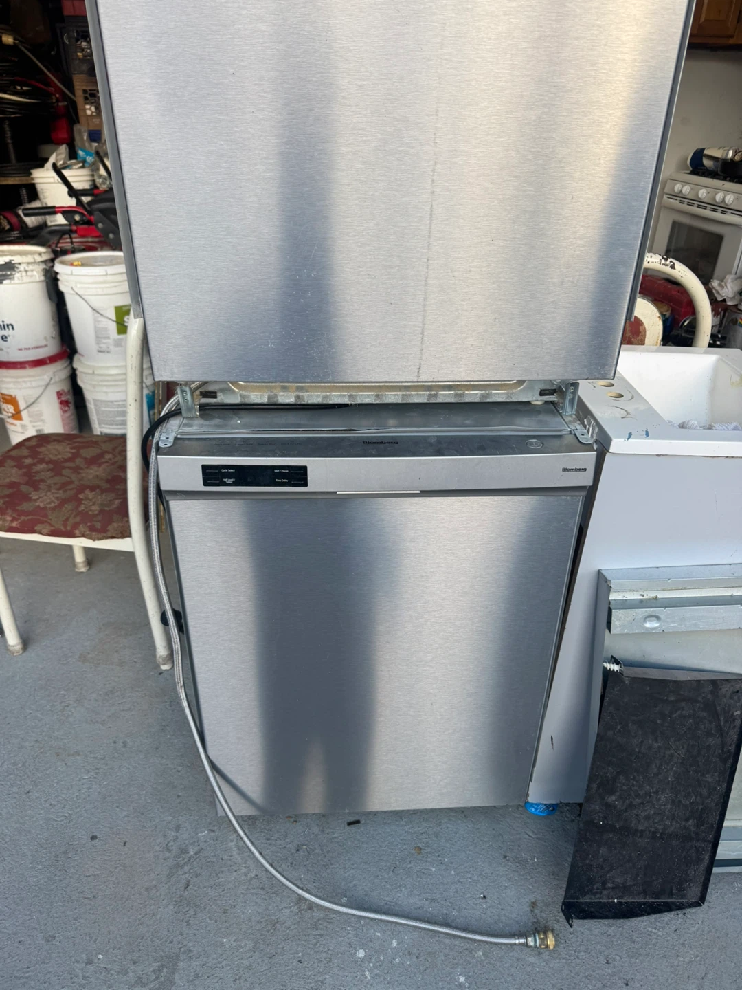 Bloomberg Dishwasher - photo 2
