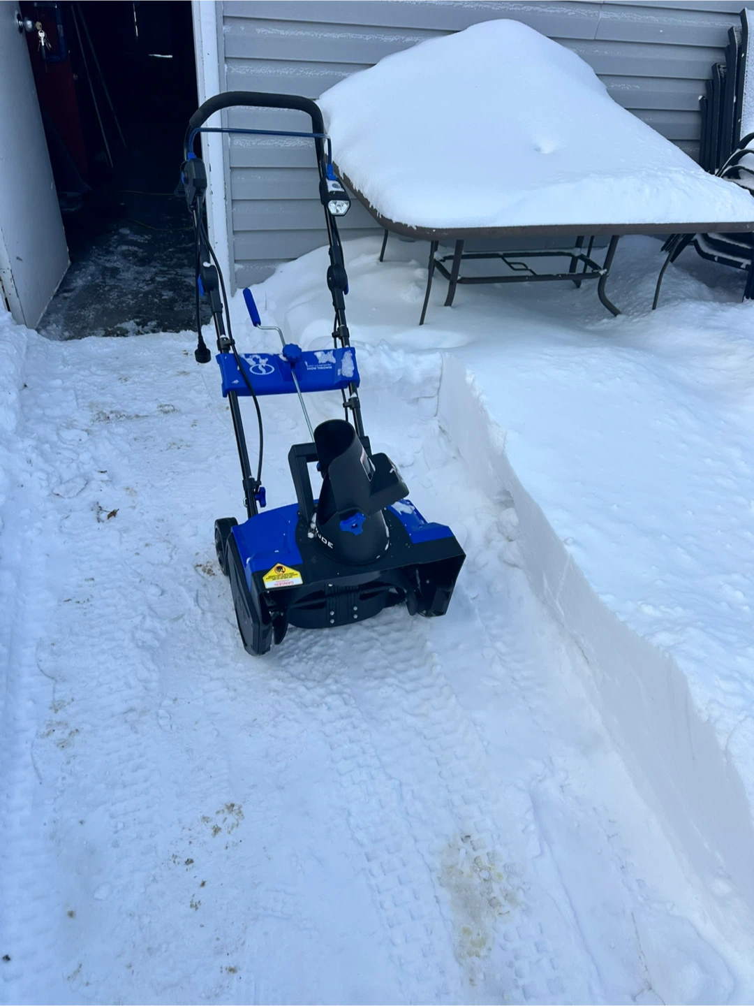 Snow Joe (ULTRA MODEL) Electric Snow Blower/ Snow Thrower - photo 2