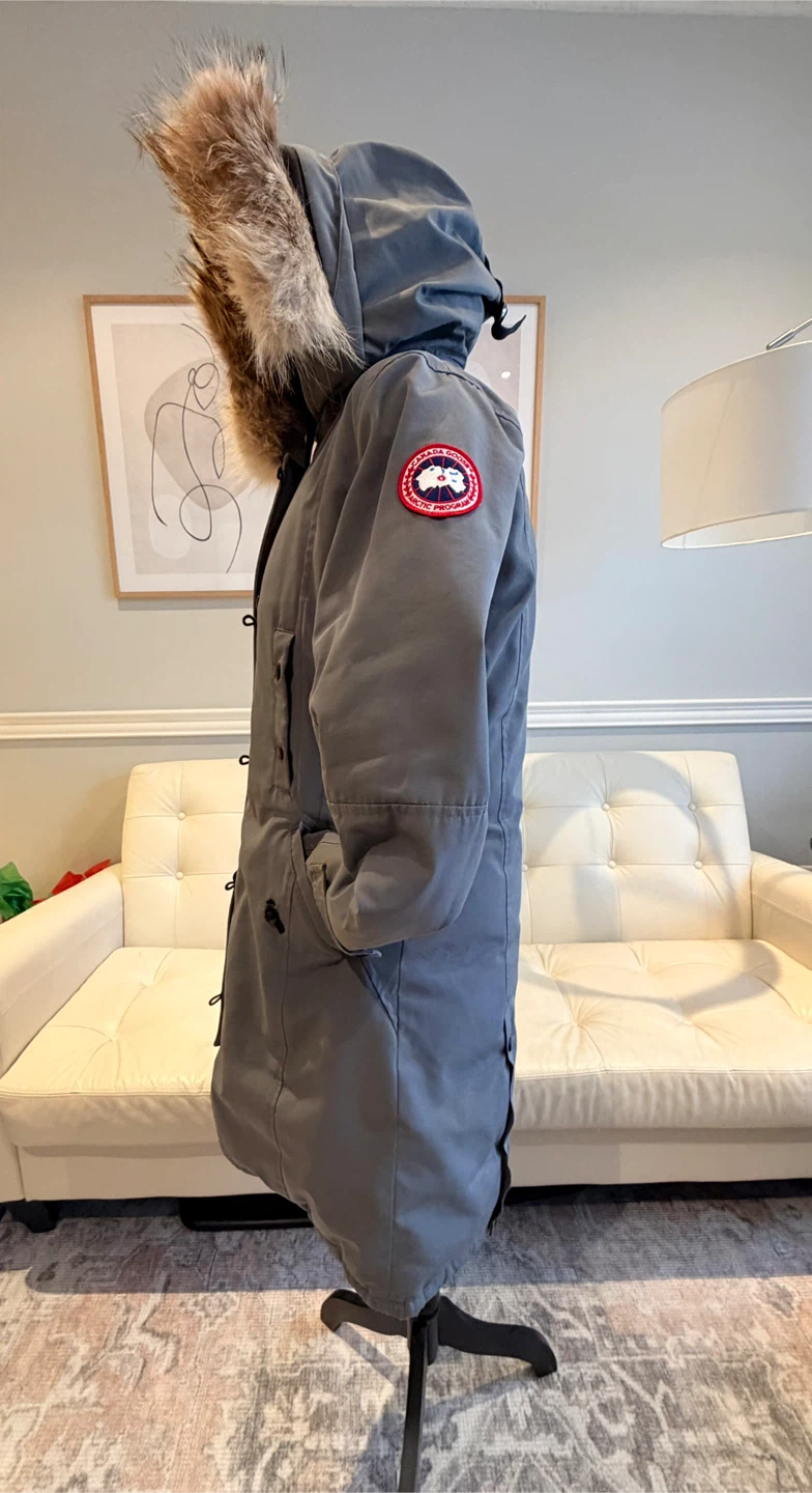 Canada Goose Parka, Grey, With Box - photo 5