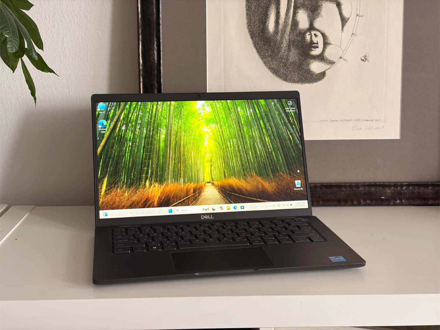 Dell Latitude 7420 Laptop with Intel Core i7