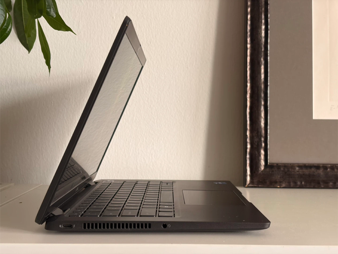 Dell Latitude 7420 Laptop with Intel Core i7 - photo 3