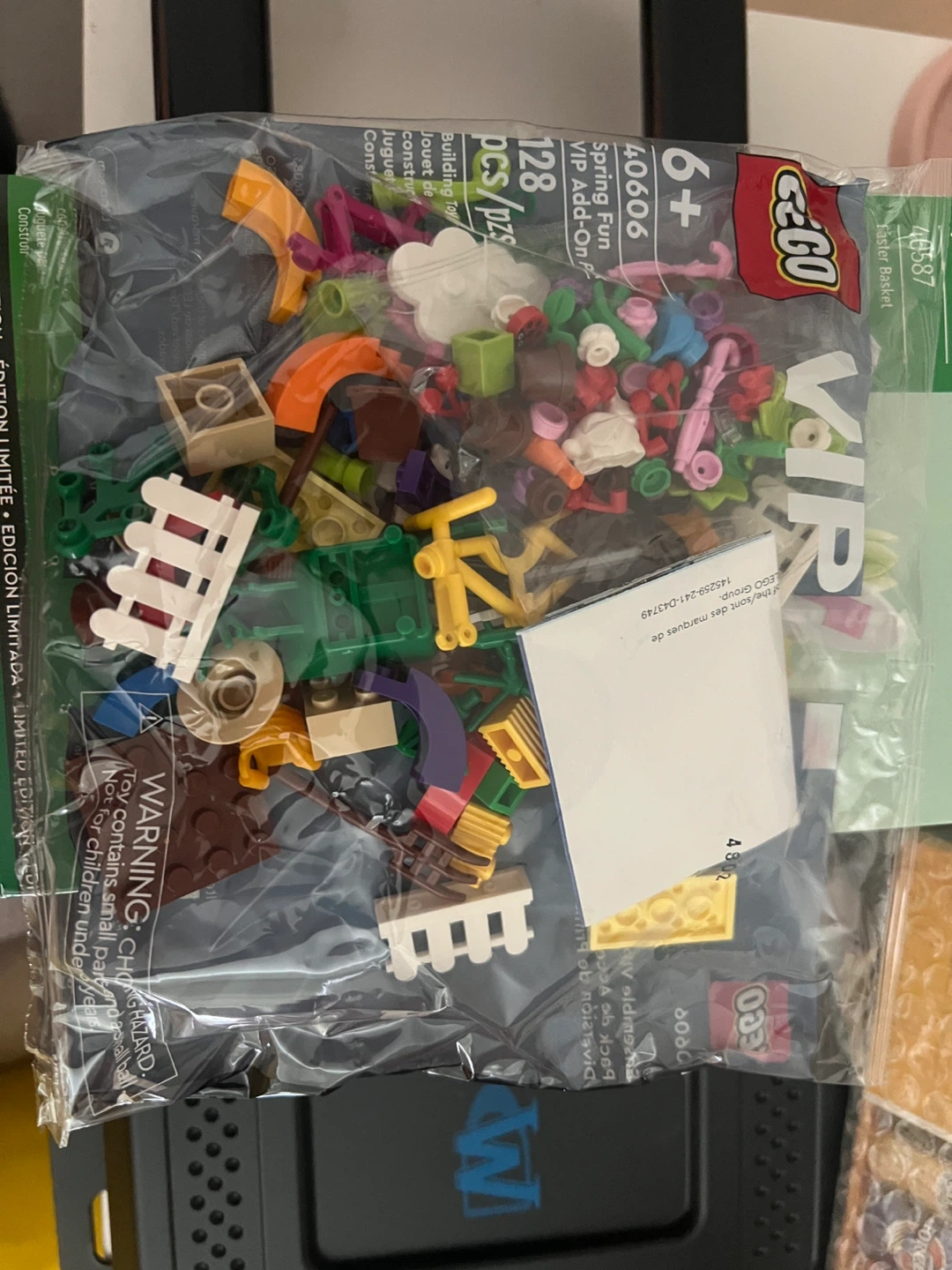New LEGO 40606 Spring Fun VIP Add-On Pack