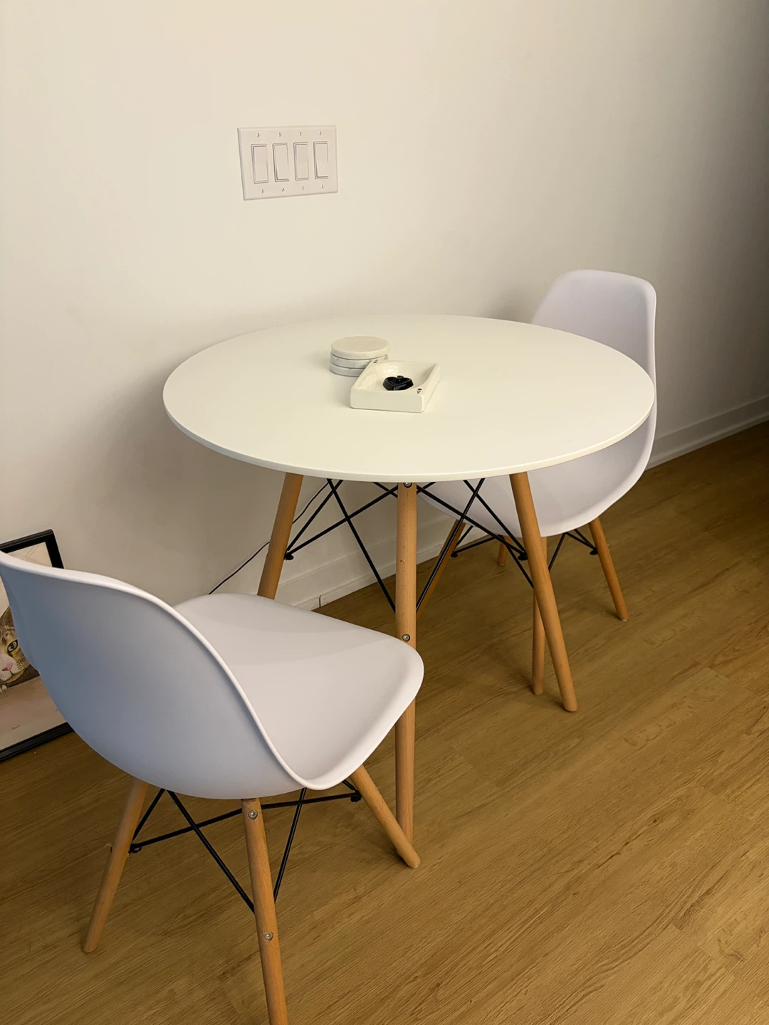 Round White Dining Table with Chair - photo 2