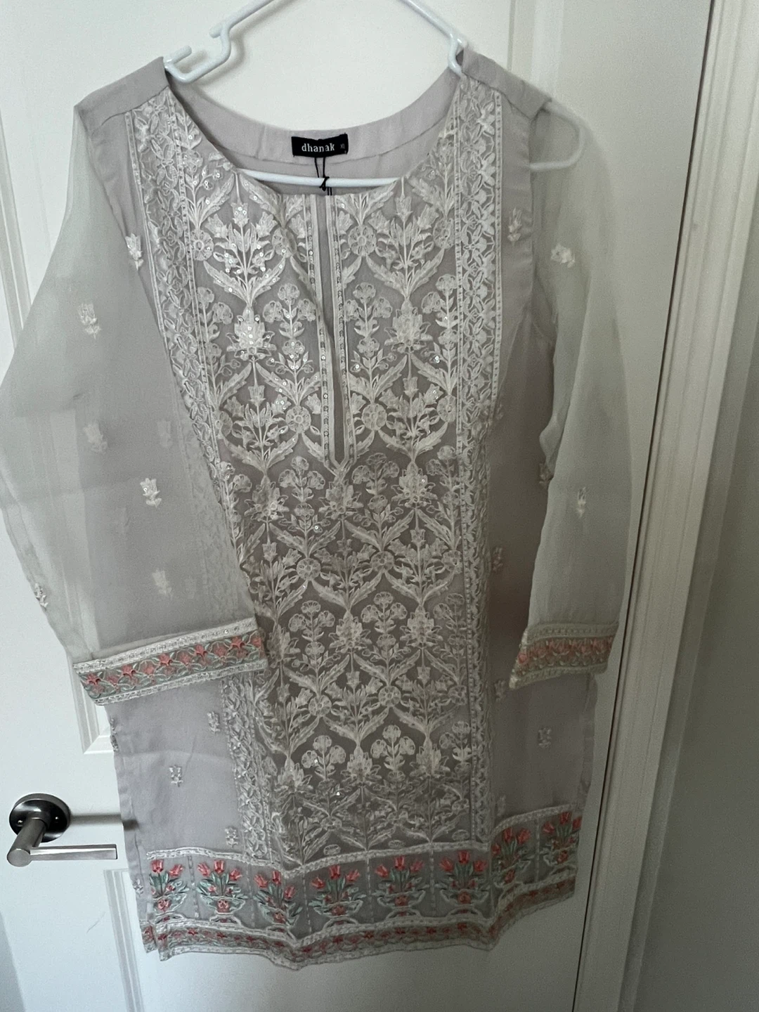 Dhanak Embroidered Kurti - Size xl