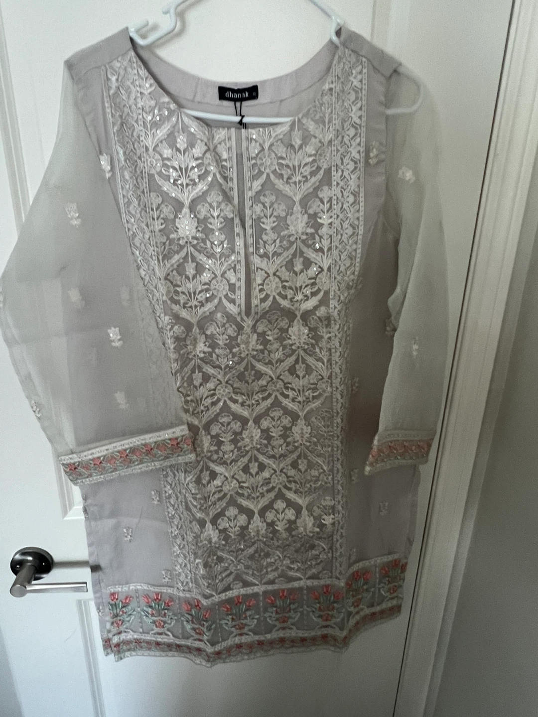 Dhanak Embroidered Kurti - Size xl - photo 2