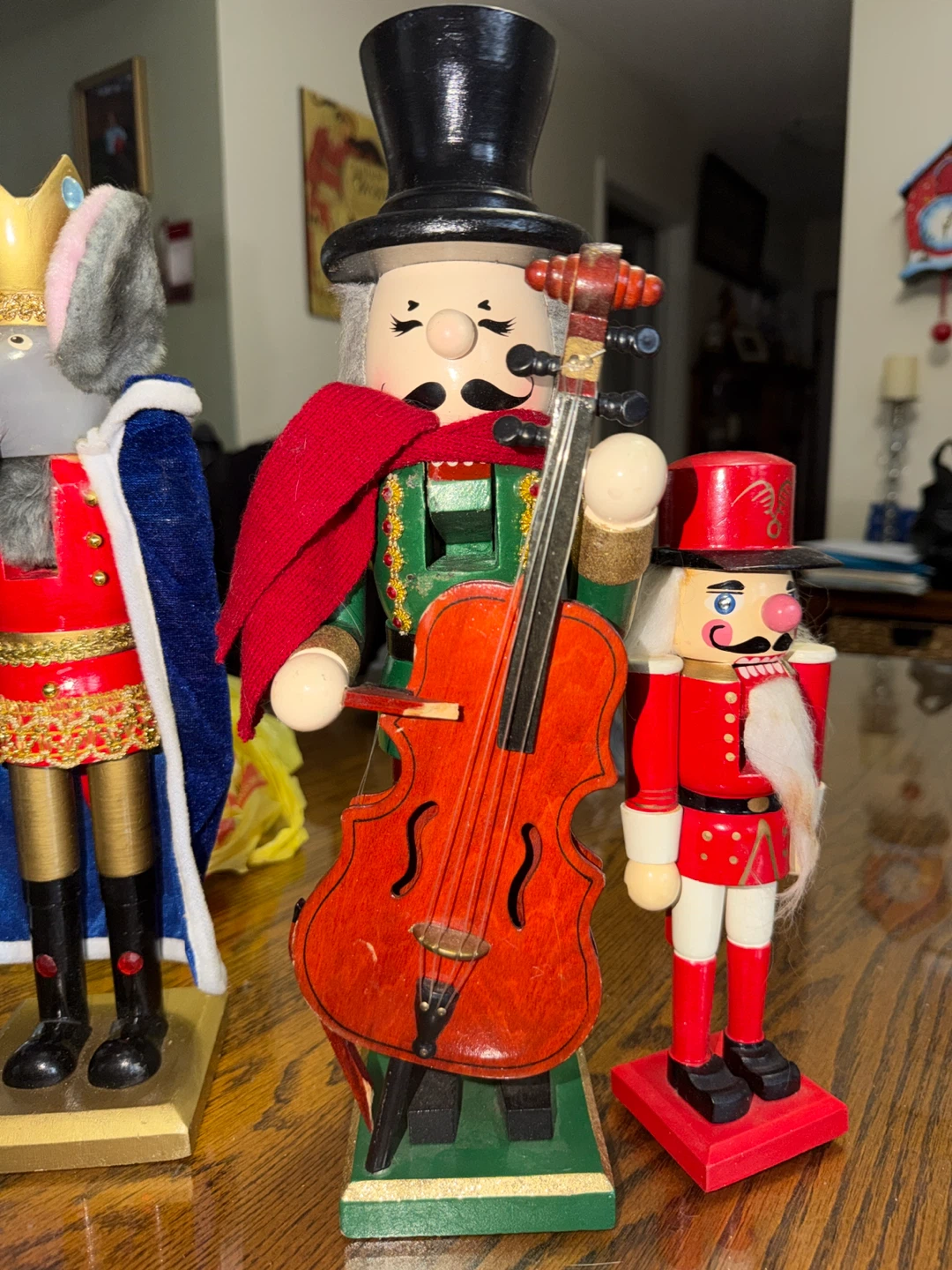 Nutcracker Figurines - Set of Three - photo 3