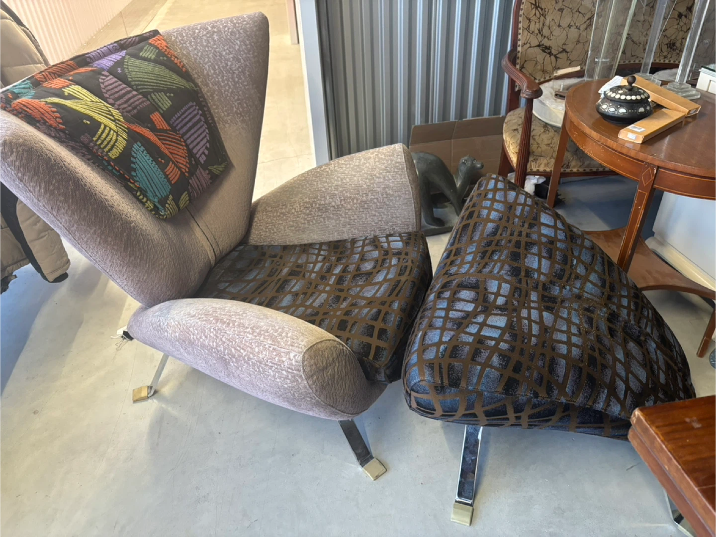 Unique custom modern Chair with Ottoman - photo 4