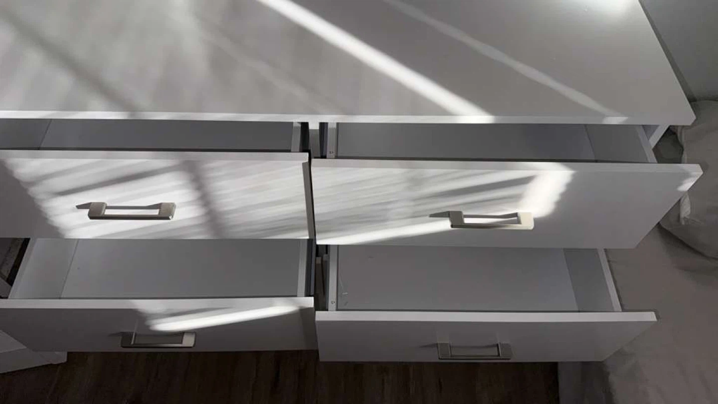 White 6-Drawer Dresser - photo 3