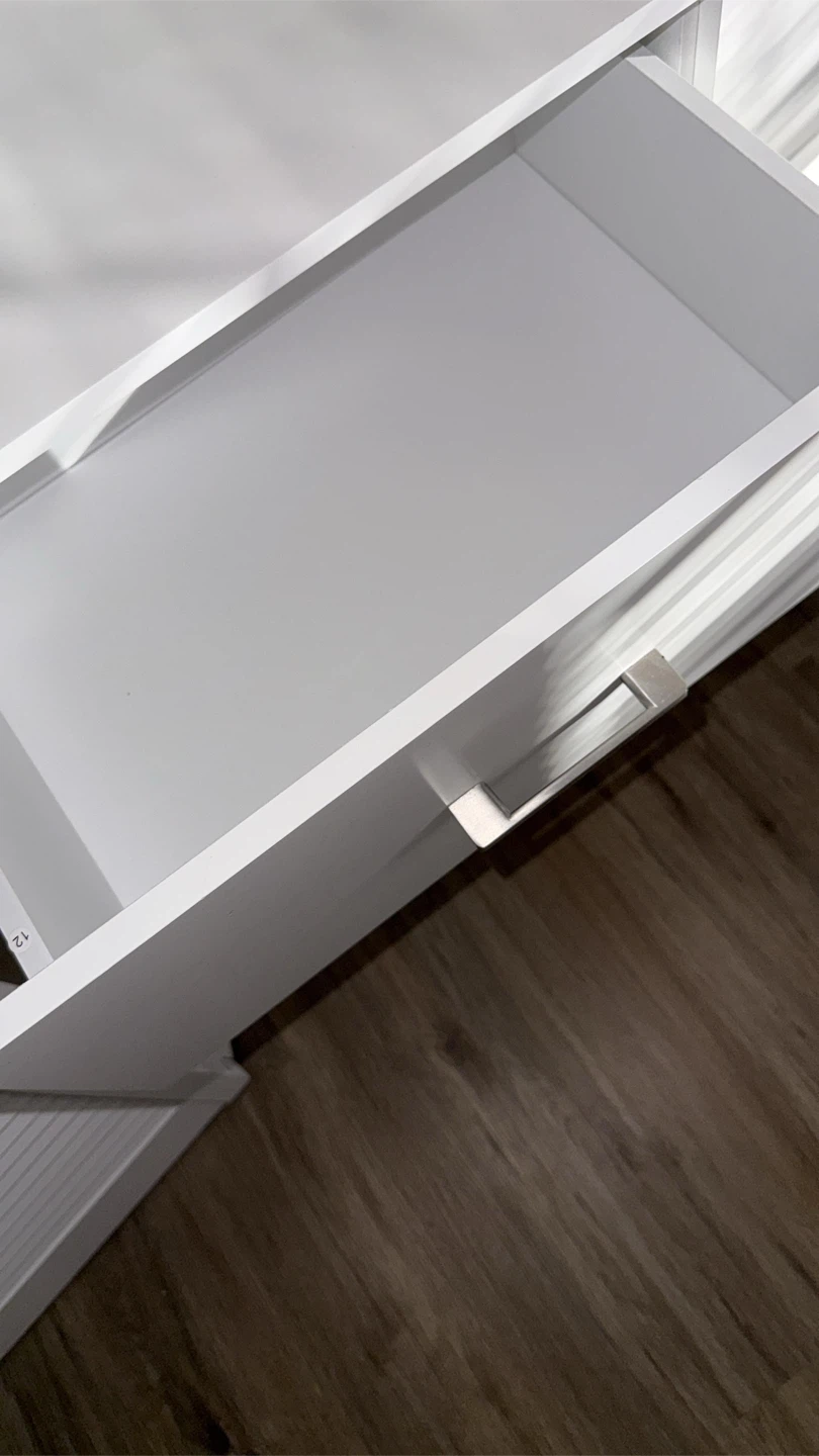 White 6-Drawer Dresser - photo 4