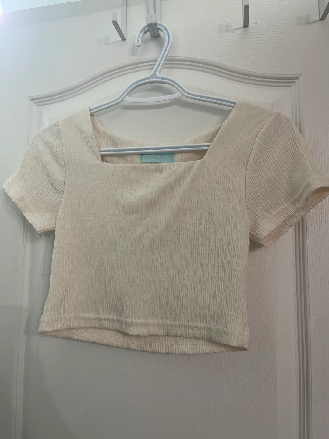 Levate Cream Textured Crop Top