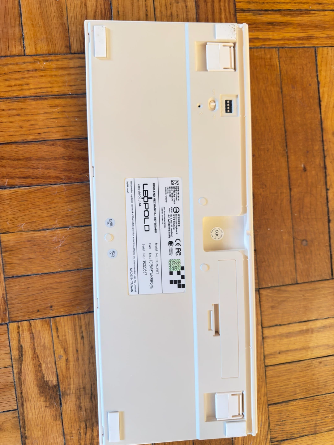 Leopold FC900RBT Mechanical Keyboard - photo 2