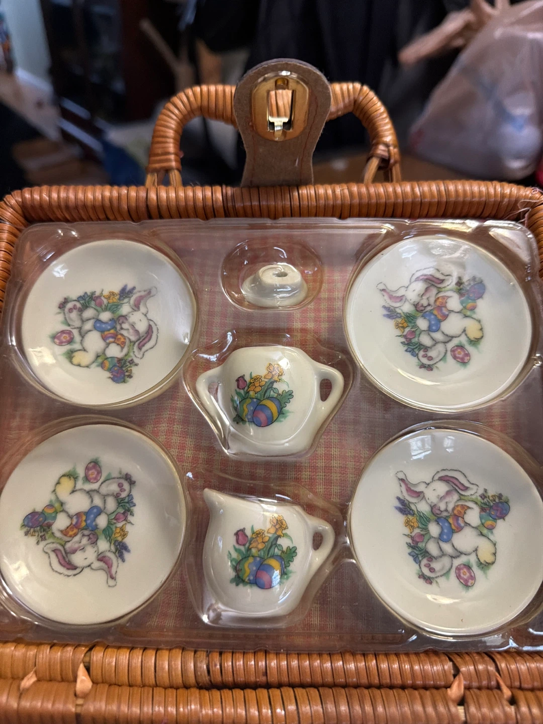 Vintage Bunny Tea Set in Wicker Basket - photo 3