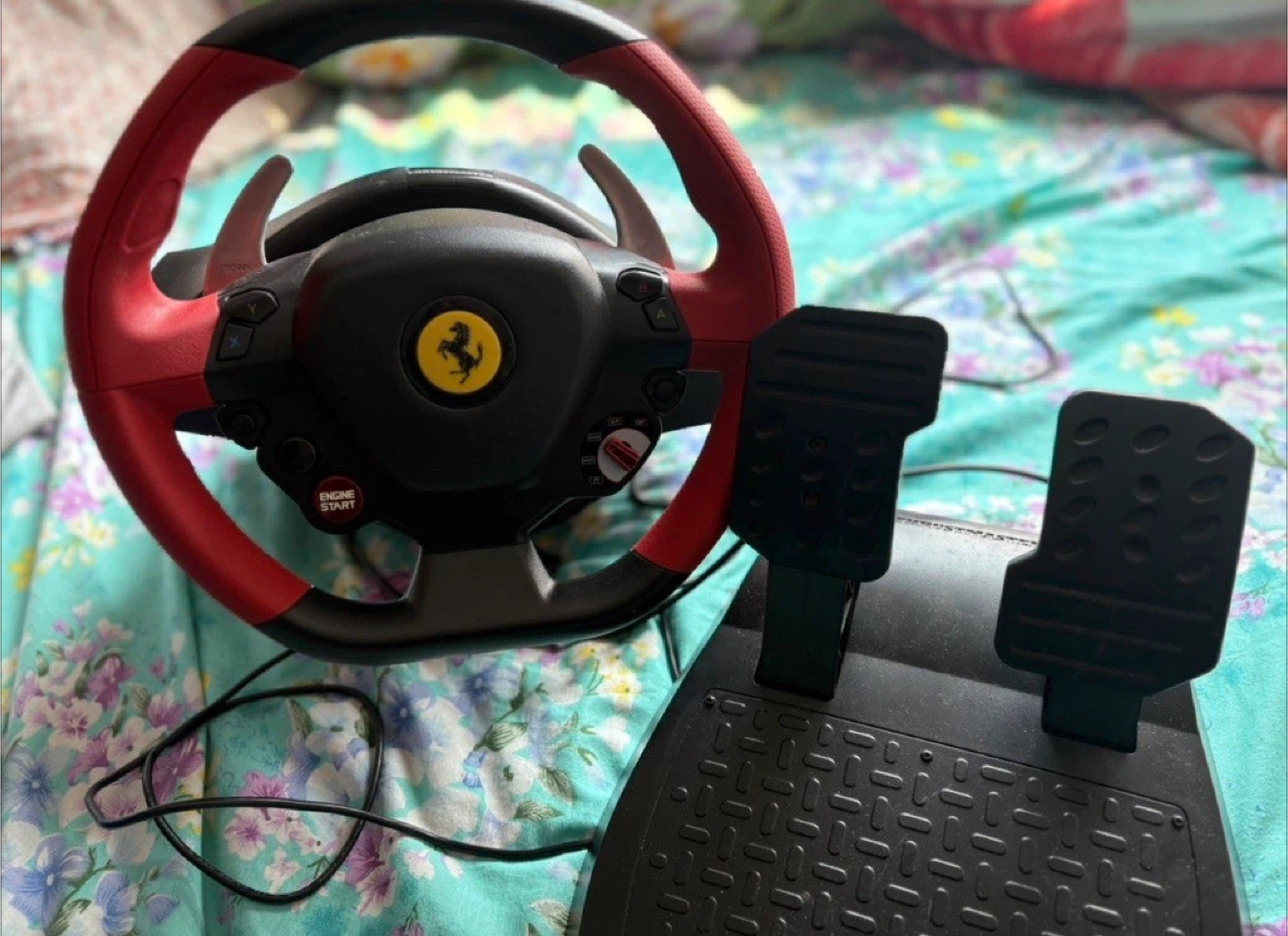 Ferrari Racing Wheel & Pedal Set