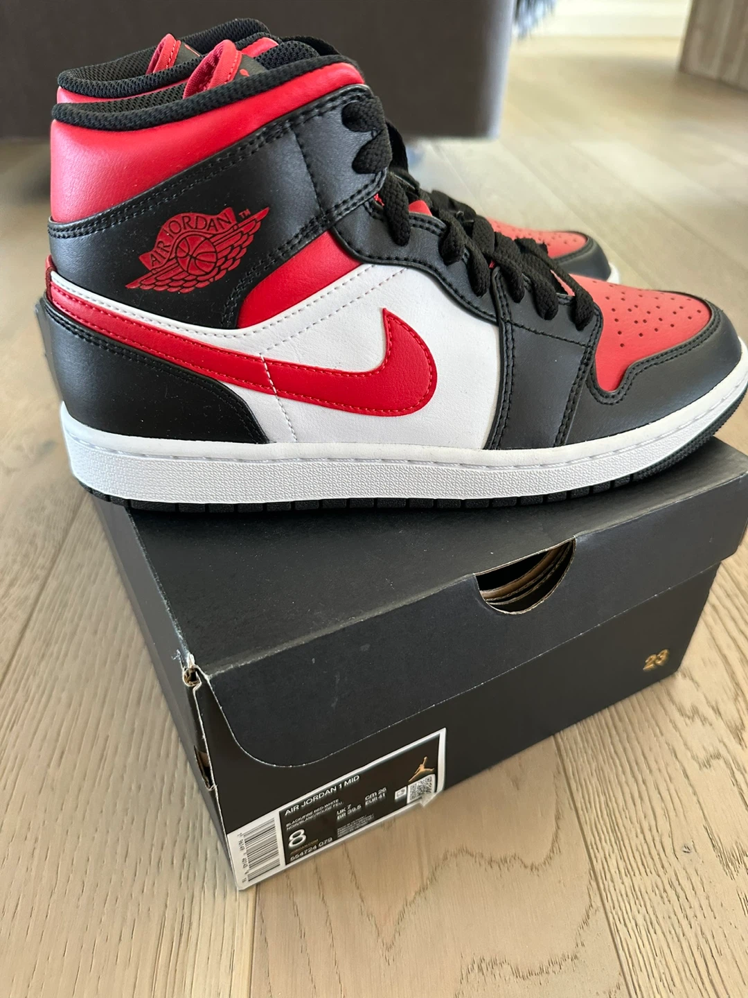 new men’s size 8 Nike Jordan high tops - photo 2