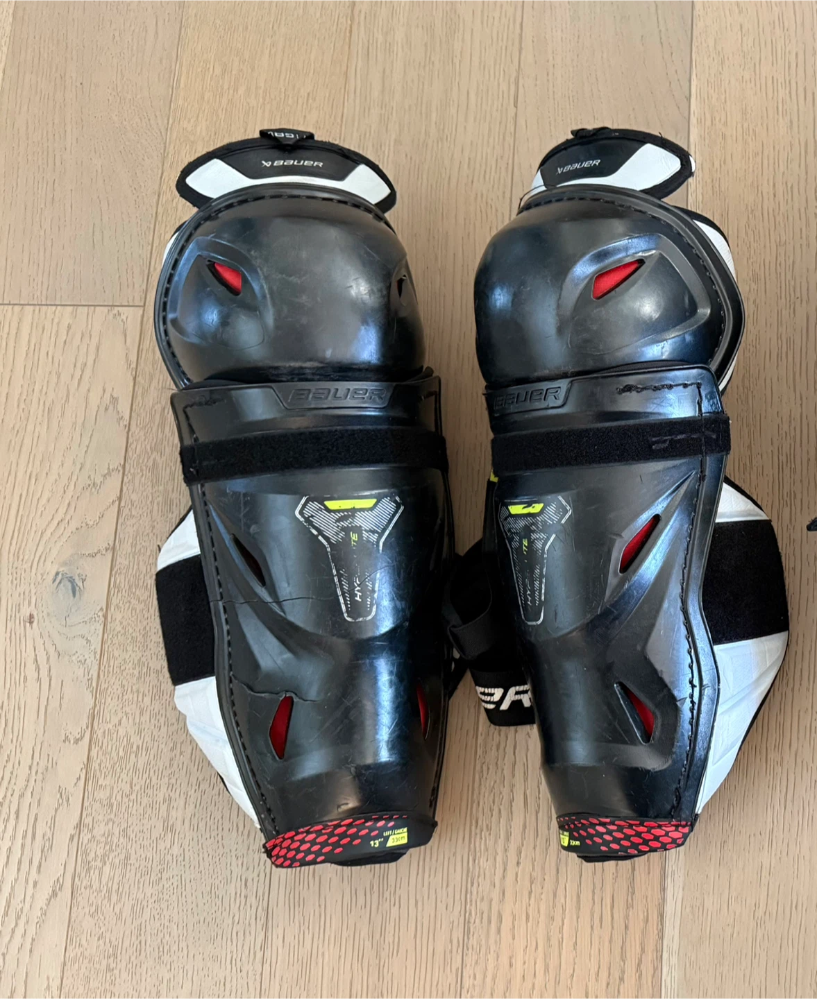 Bauer flylite 13” hockey shin guards