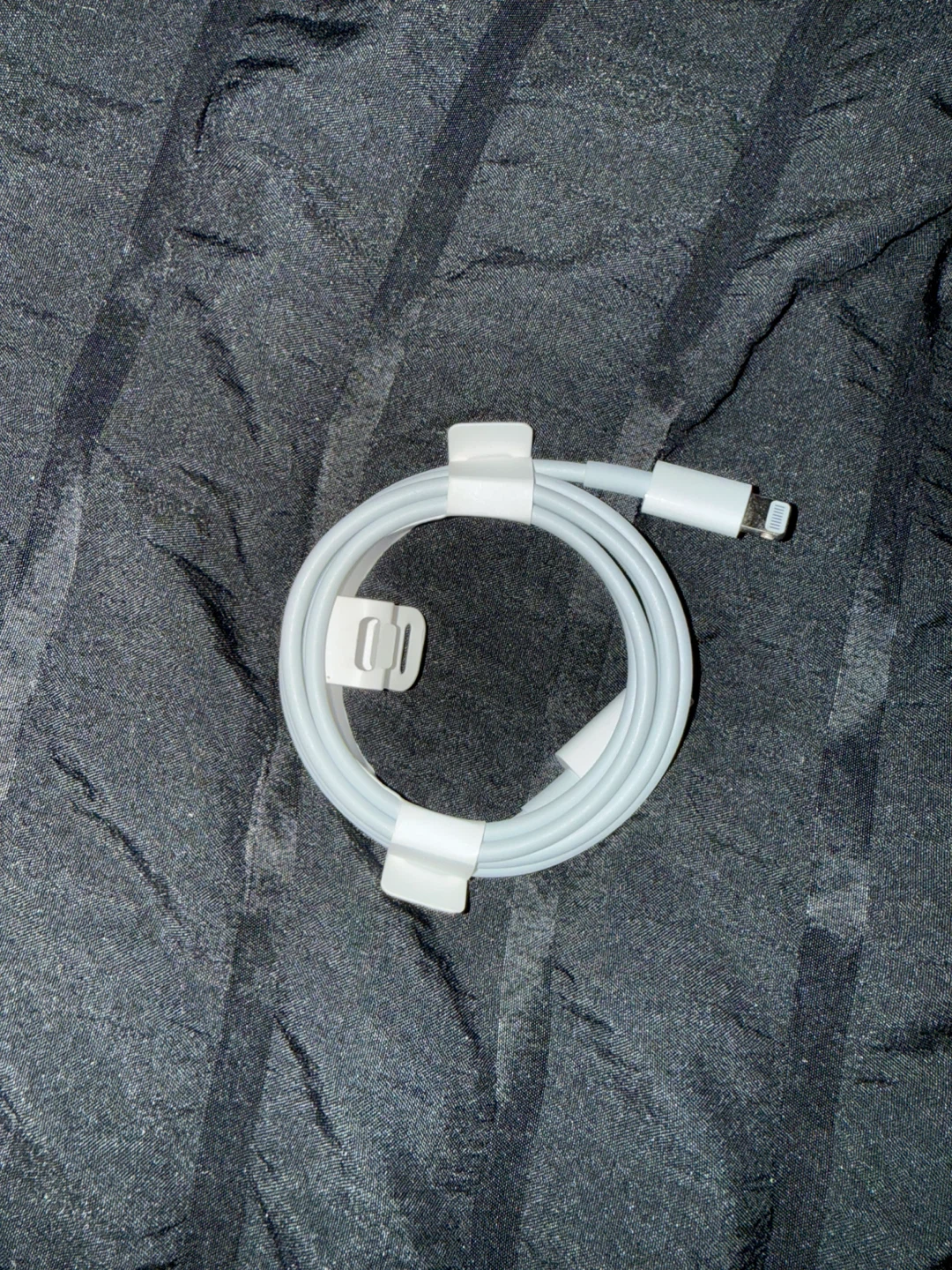Apple USB-C to Lightning Cable - New - photo 2