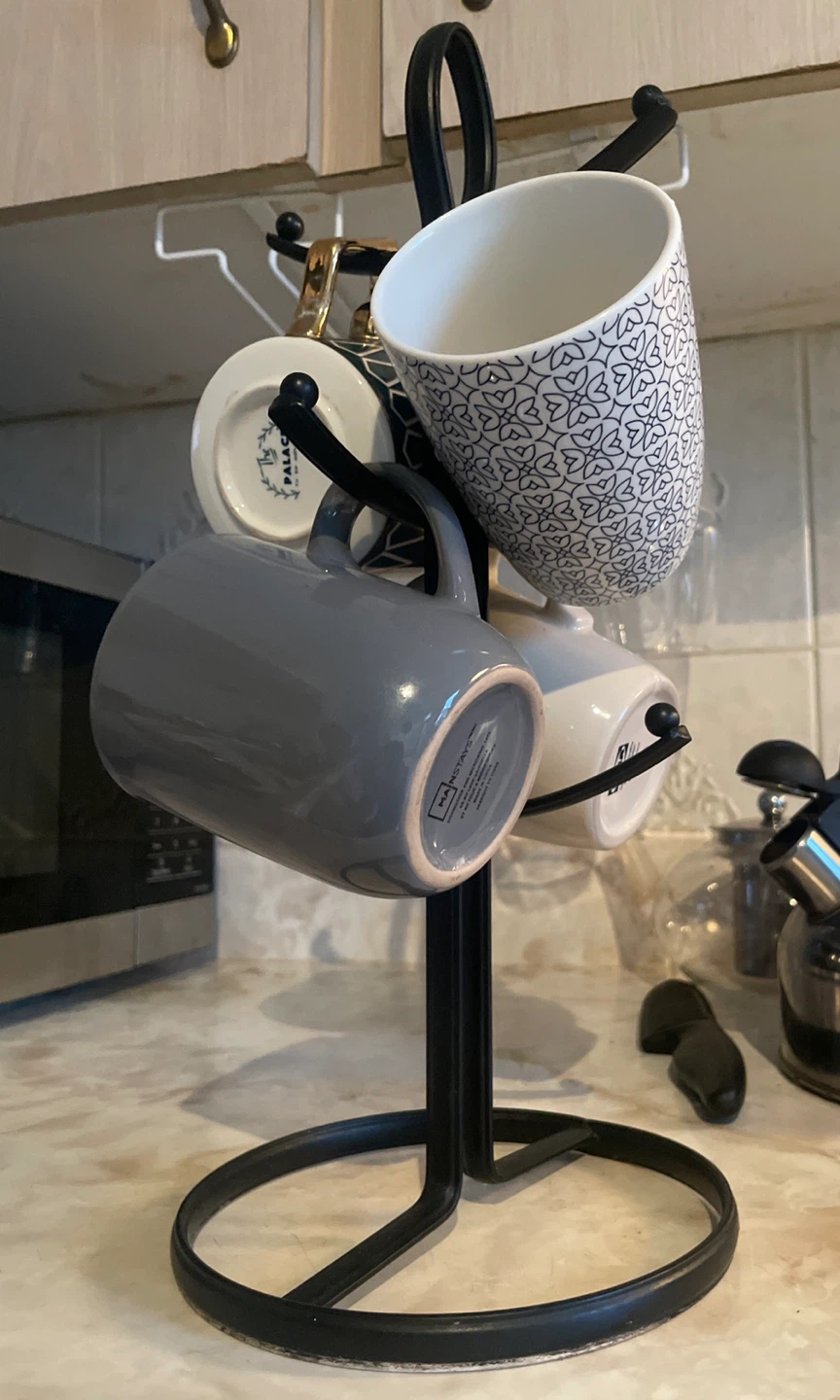 Mug Rack (12-mug capacity) + 4 Mugs - MUST GO OUT BEFORE FRIDAY
