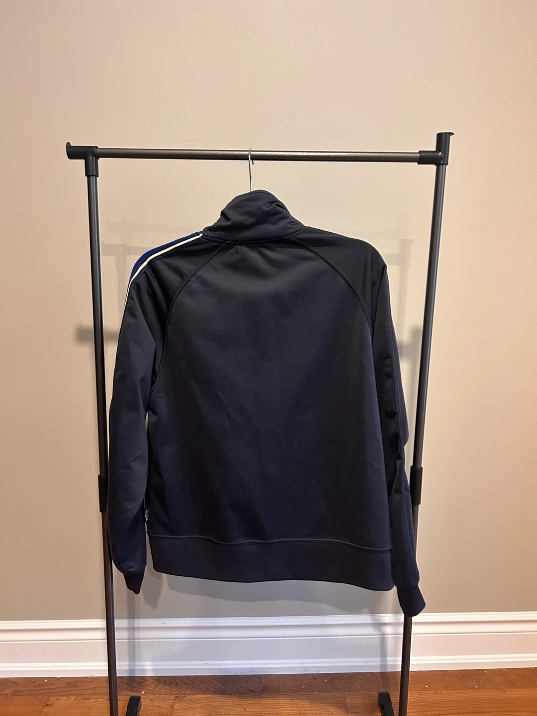 Old navy track jacket - photo 3