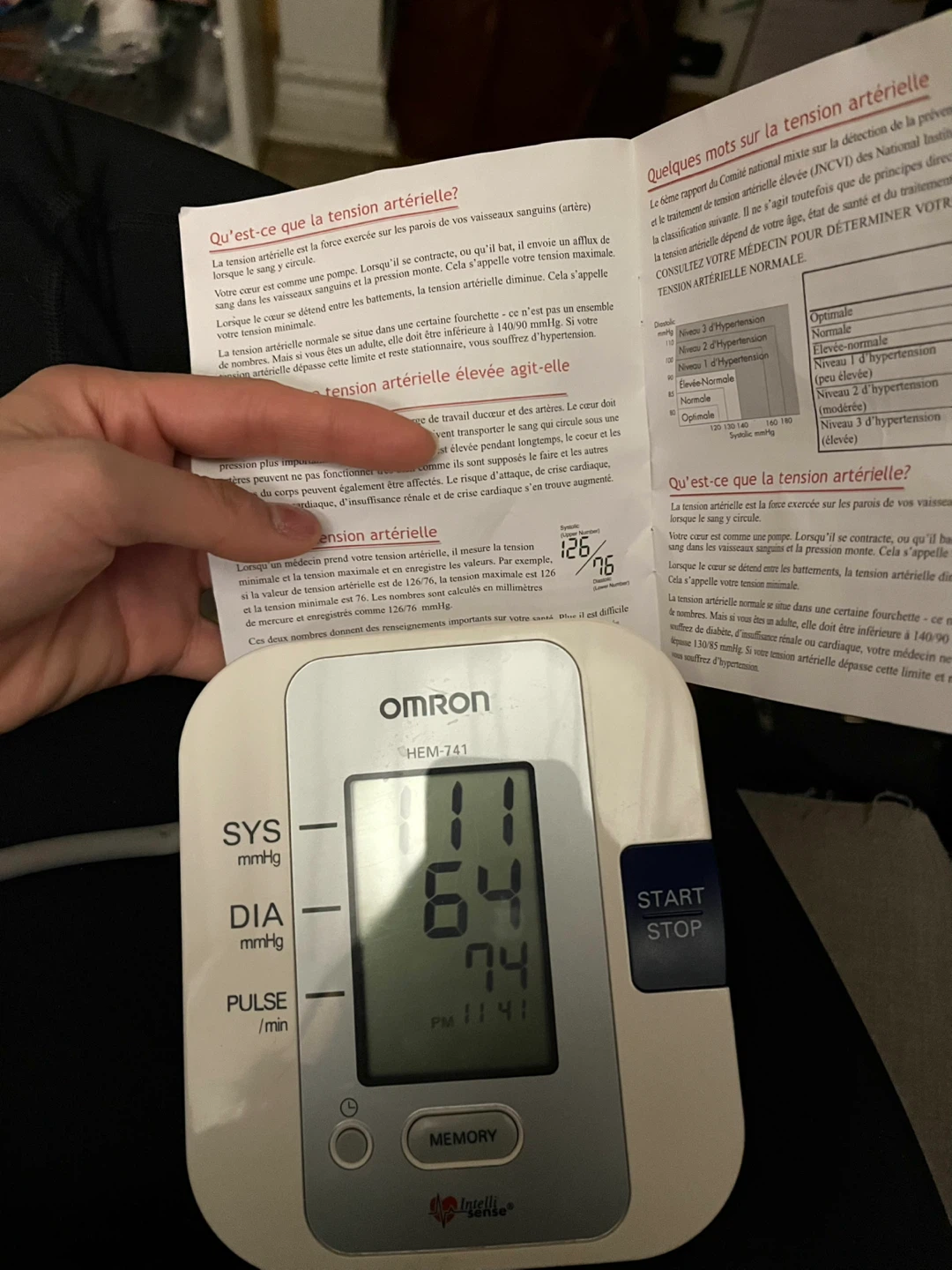 Omron HEM-741CAN Automatic Blood Pressure Monitor - photo 4