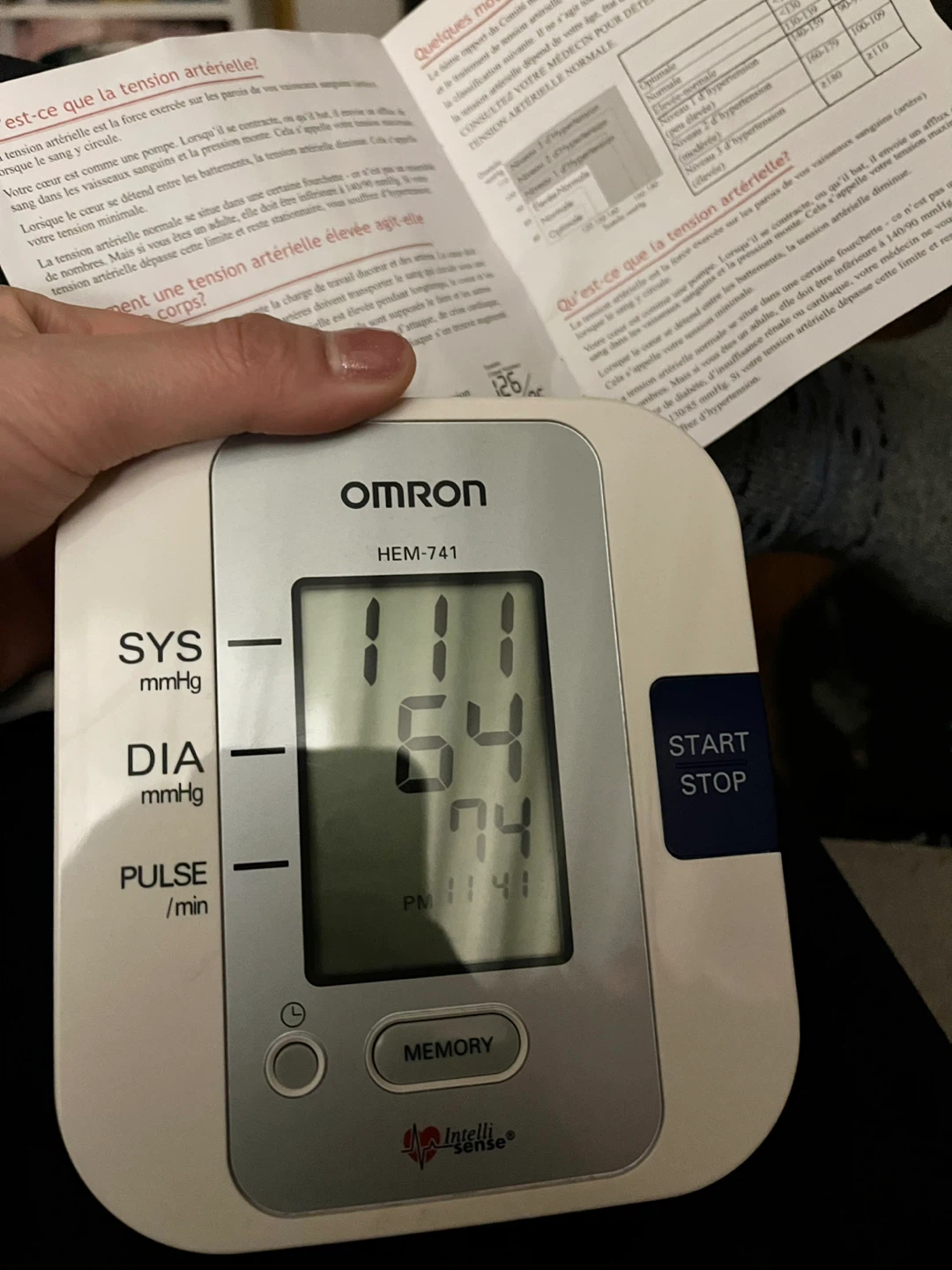 Omron HEM-741CAN Automatic Blood Pressure Monitor - photo 3