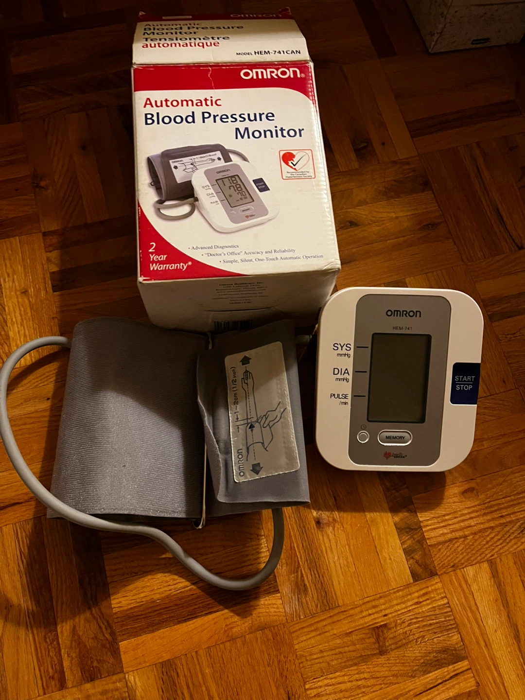 Omron HEM-741CAN Automatic Blood Pressure Monitor - photo 2