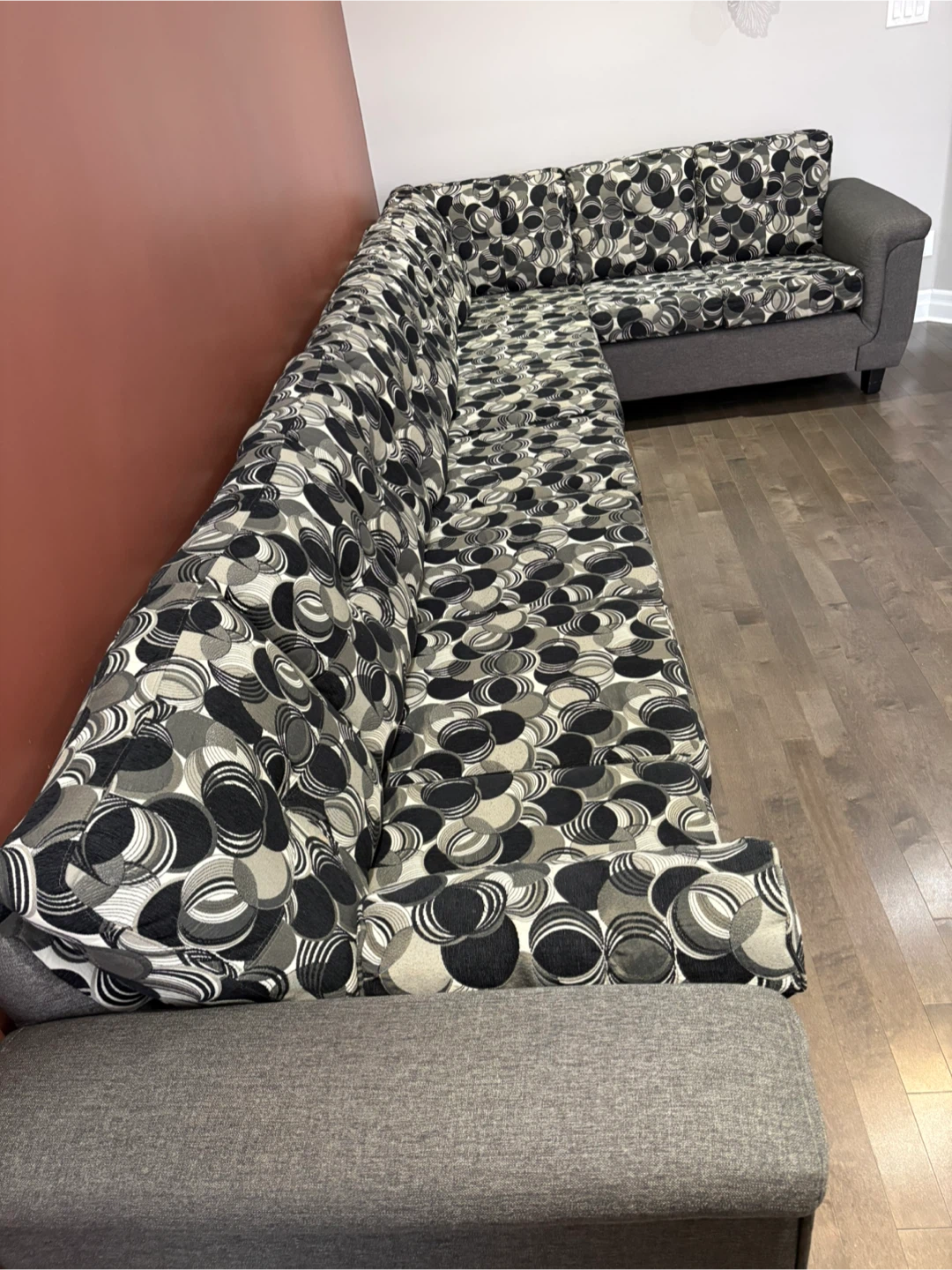 Sectional Sofa - Grey & Patterned - photo 3