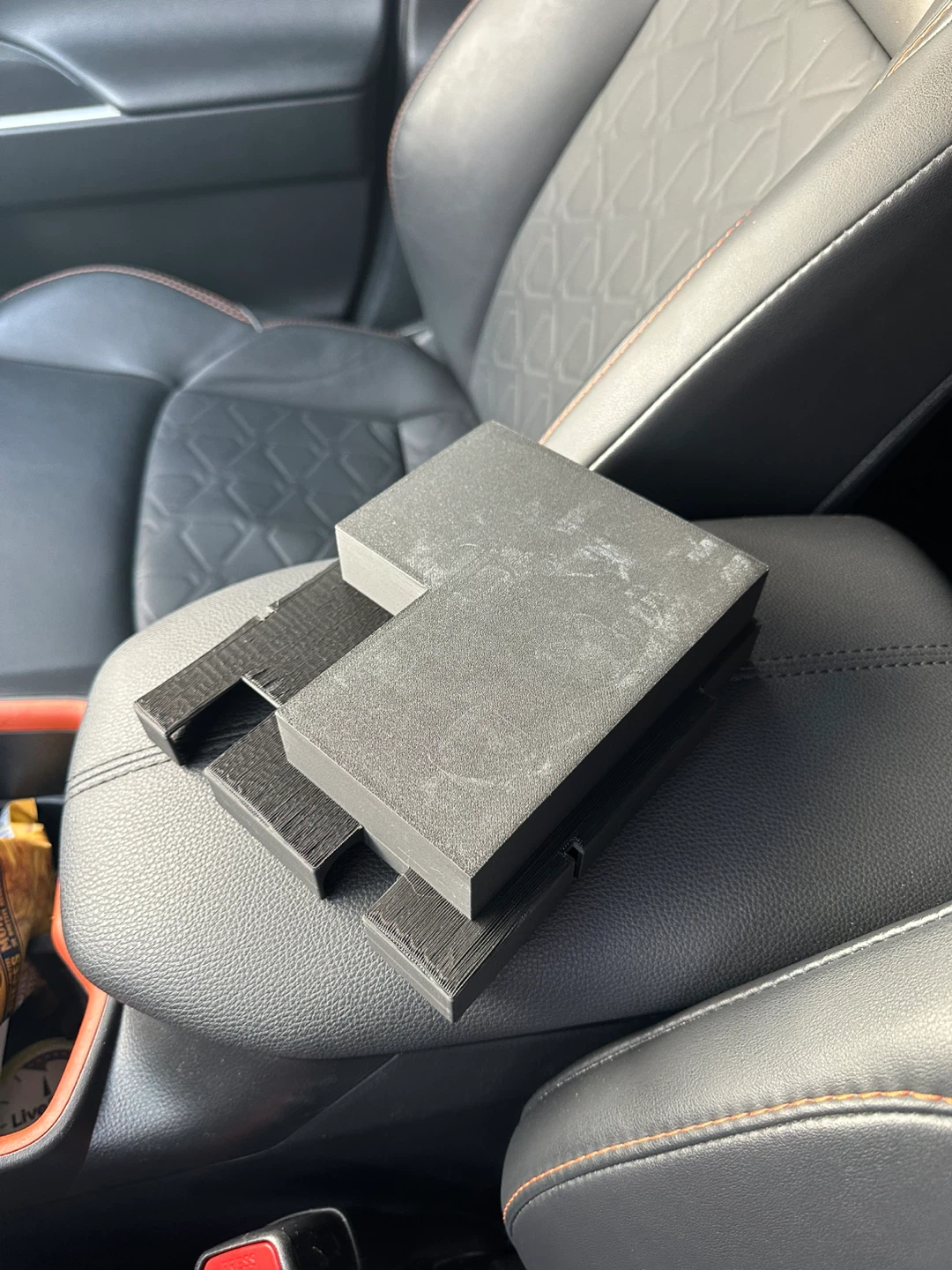RAV4 centre console tray - photo 4