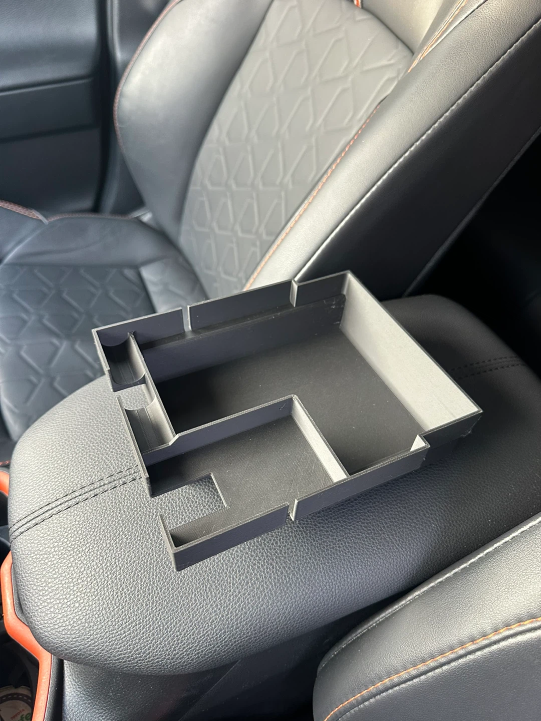 RAV4 centre console tray