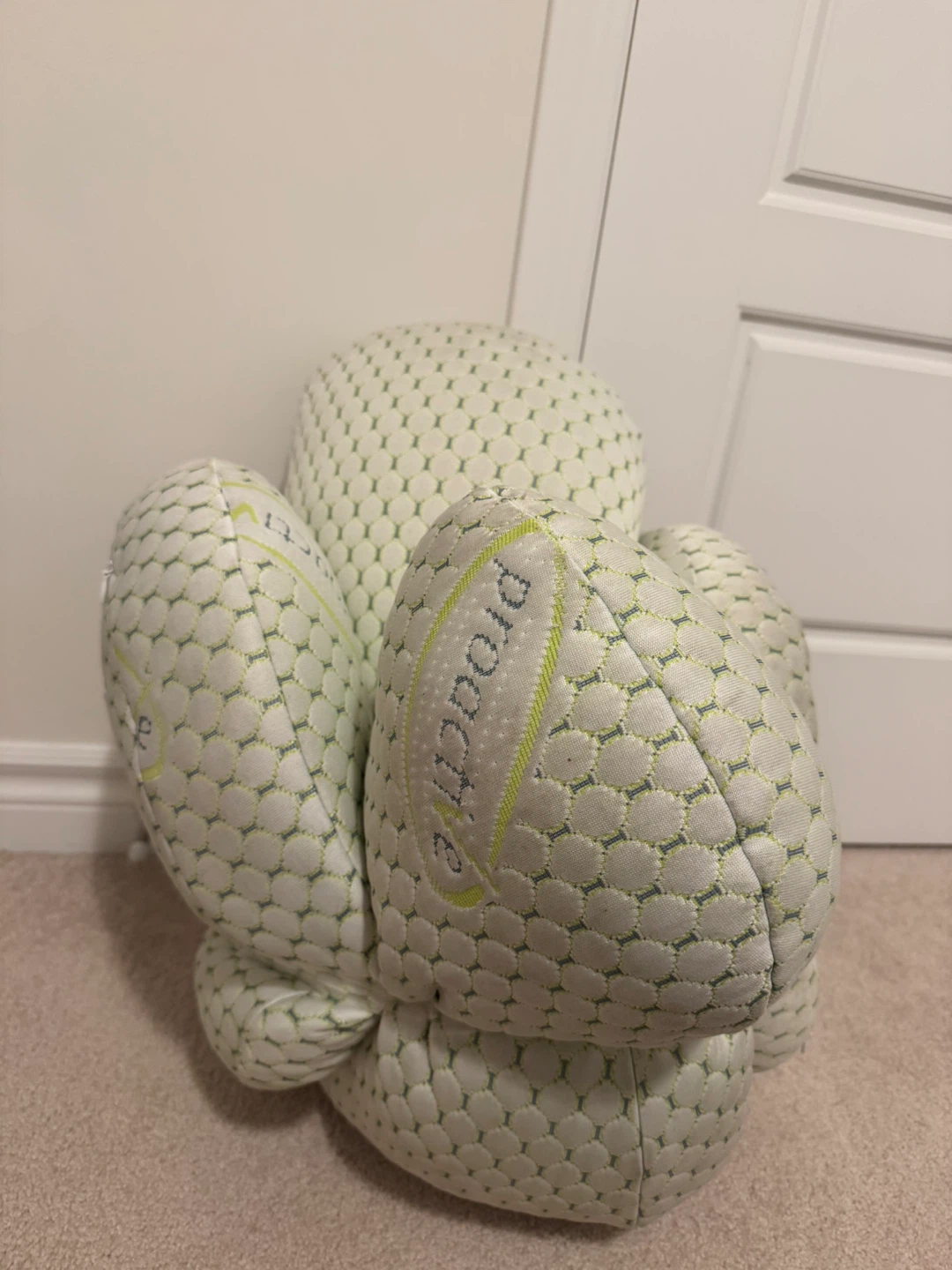 Proactive U-Shaped Pregnancy Pillow - photo 2