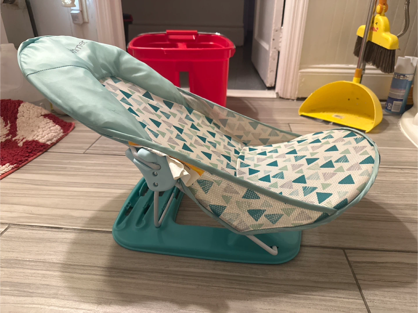 Summer Infant Bath Sling with Comfort Recline - photo 2