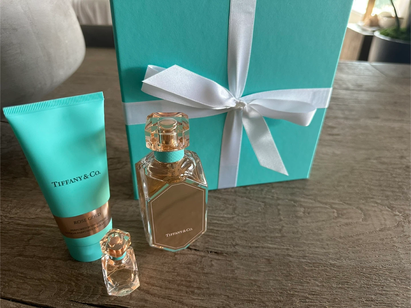 Tiffany & Co Rose Gold woman’s perfume set NEW - photo 2