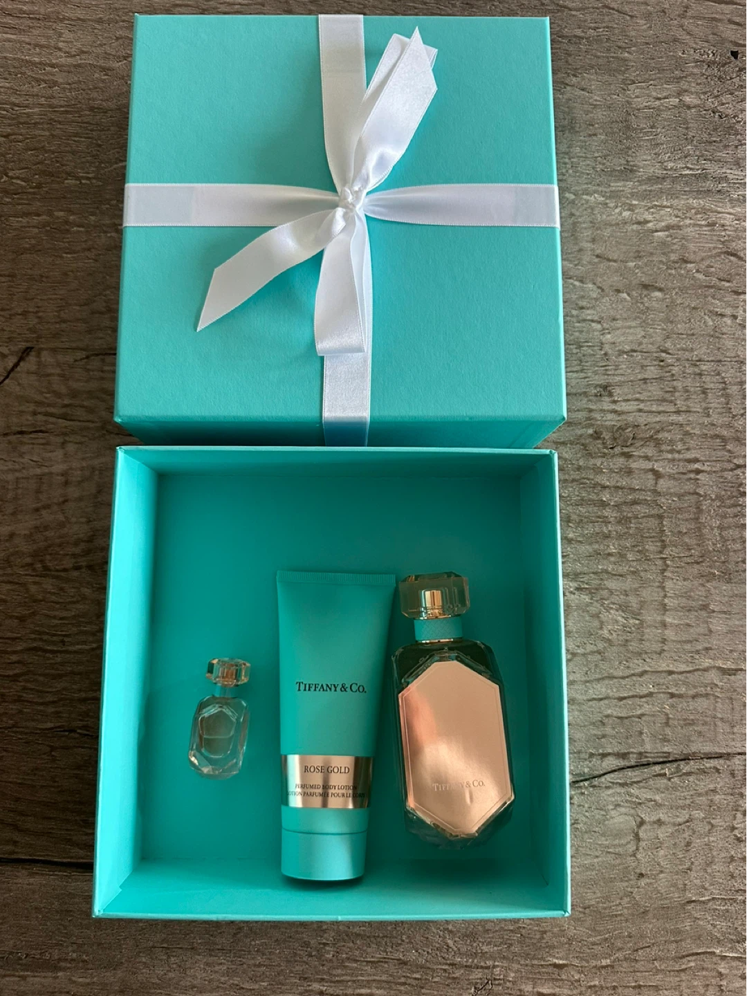 Tiffany & Co Rose Gold woman’s perfume set NEW - photo 3