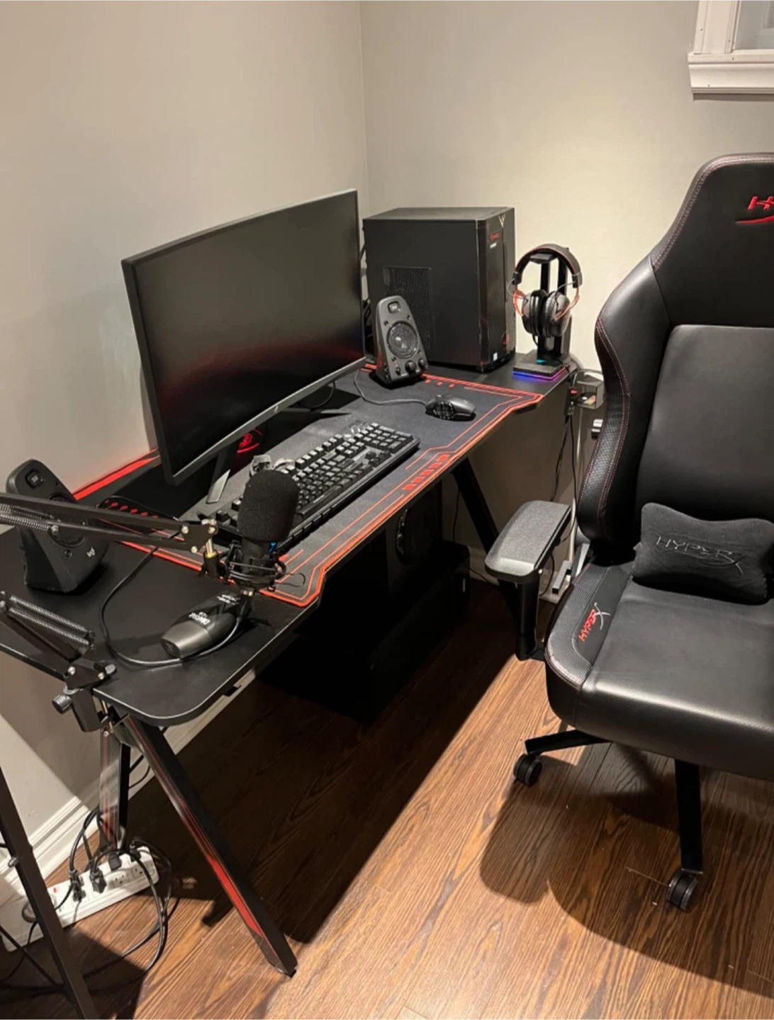 gaming desk