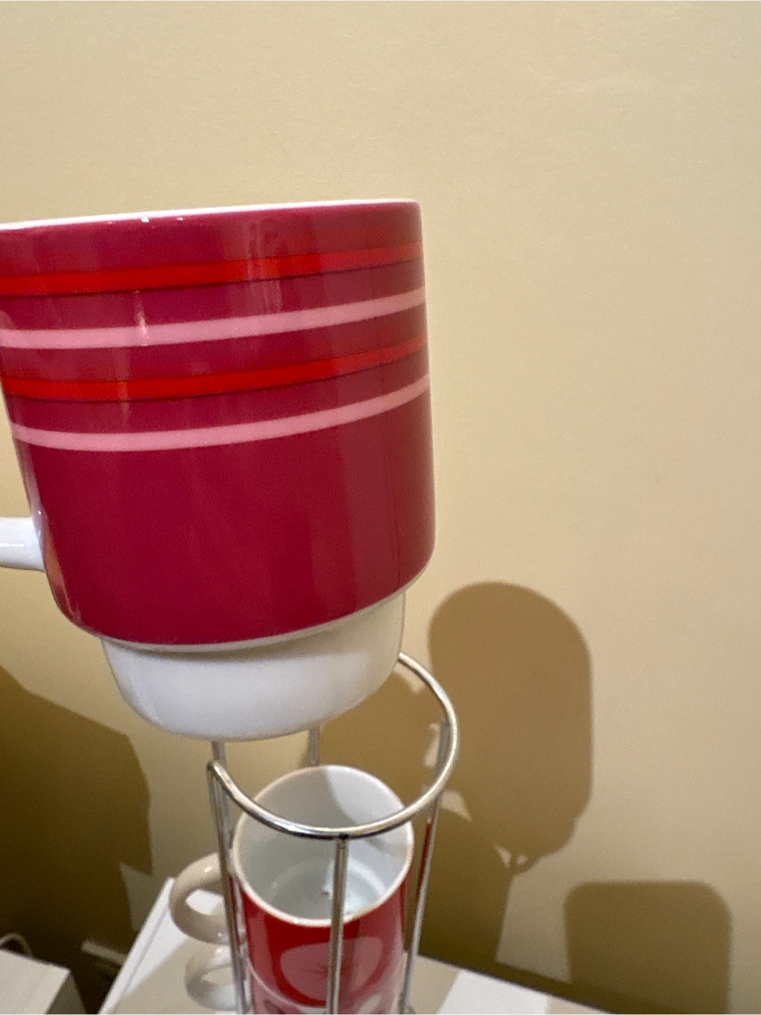 New Mugs with Stand - Red & White - photo 4