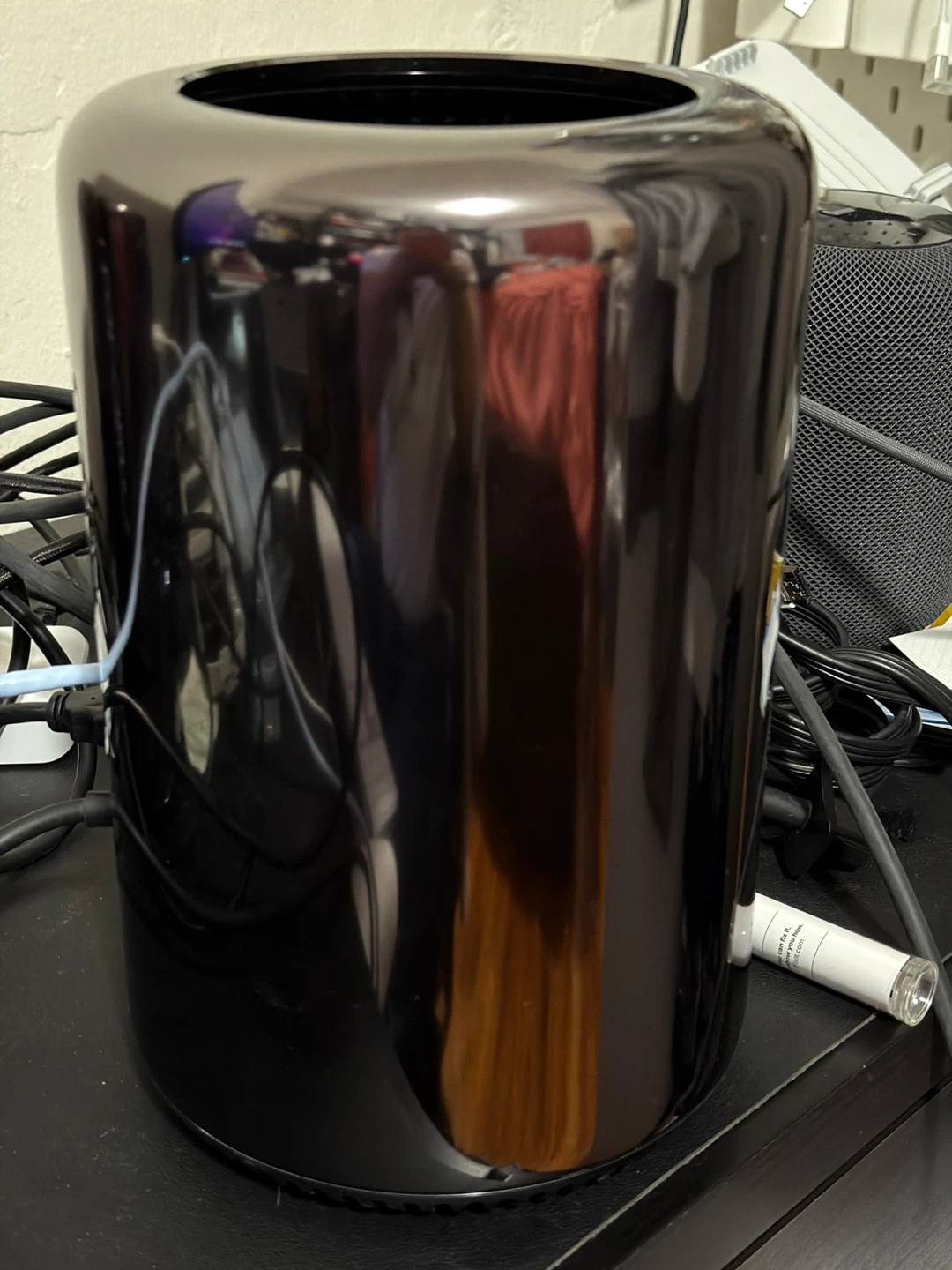 Apple Mac Pro (Late 2013) - photo 2