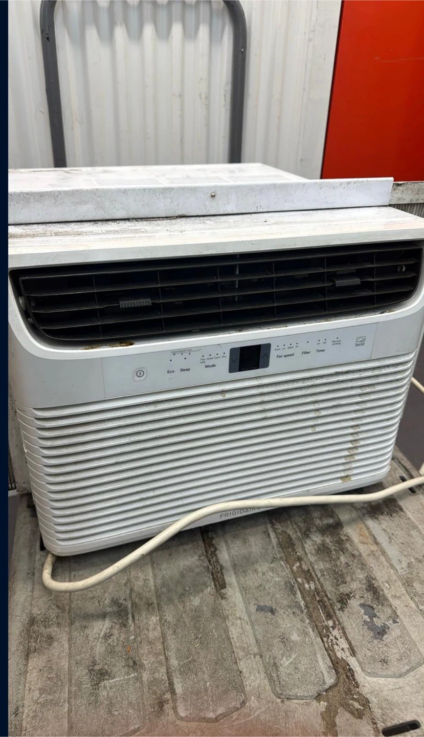 Frigidaire Window Air Conditioner - photo 2
