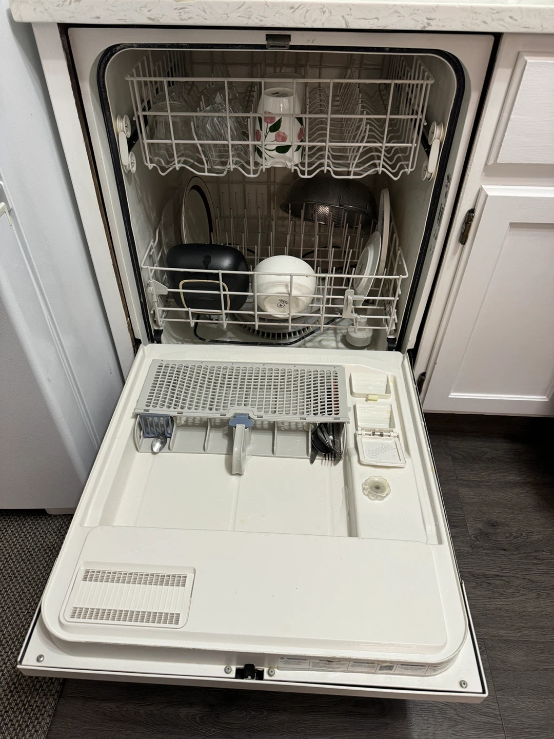 Whirlpool Dishwasher - White
