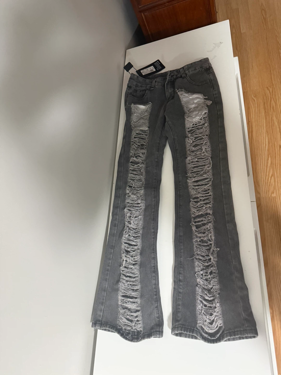 Distressed Flare Jeans - Size 7876-M