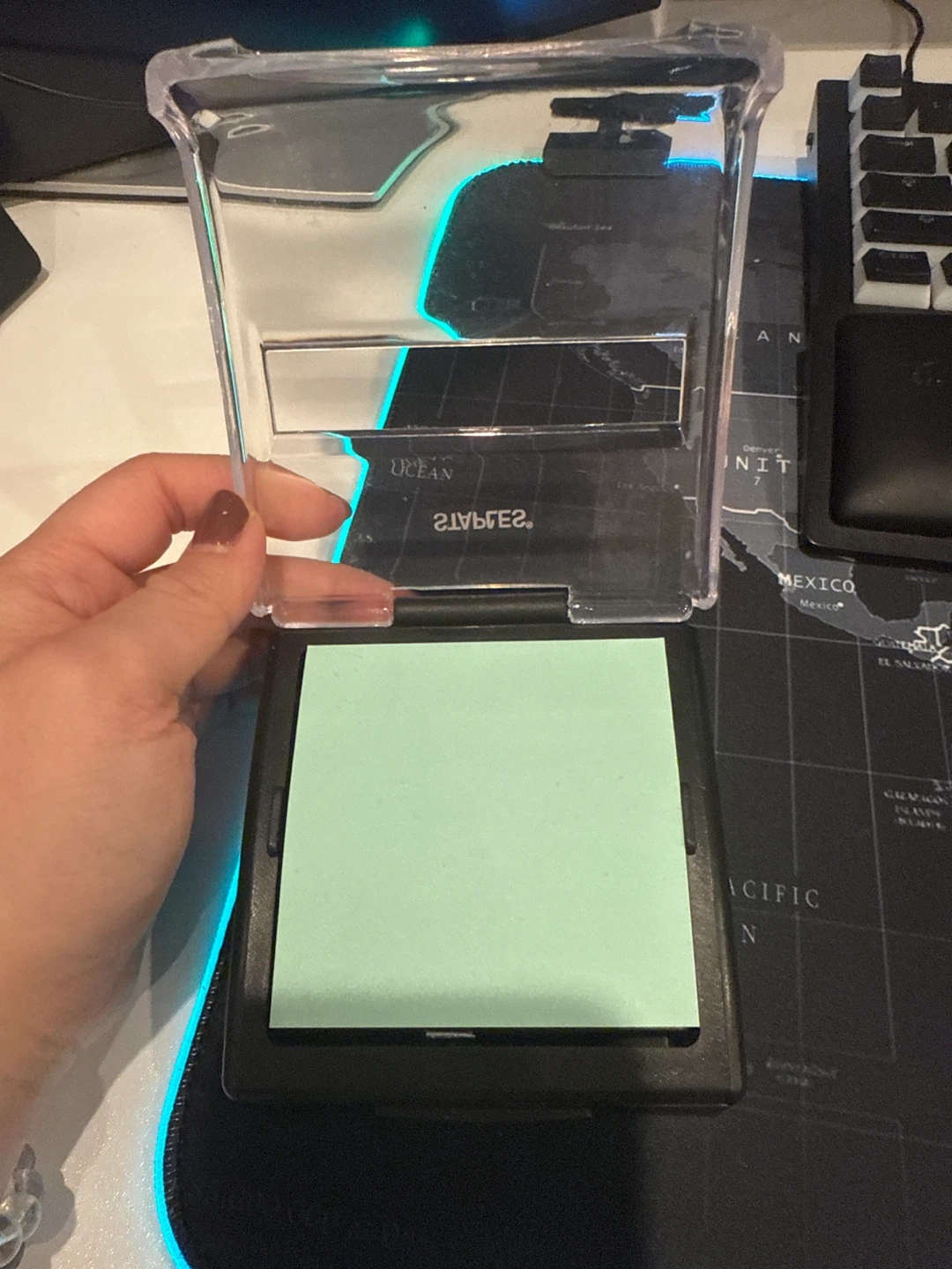Staples Post-it Note Dispenser - photo 2