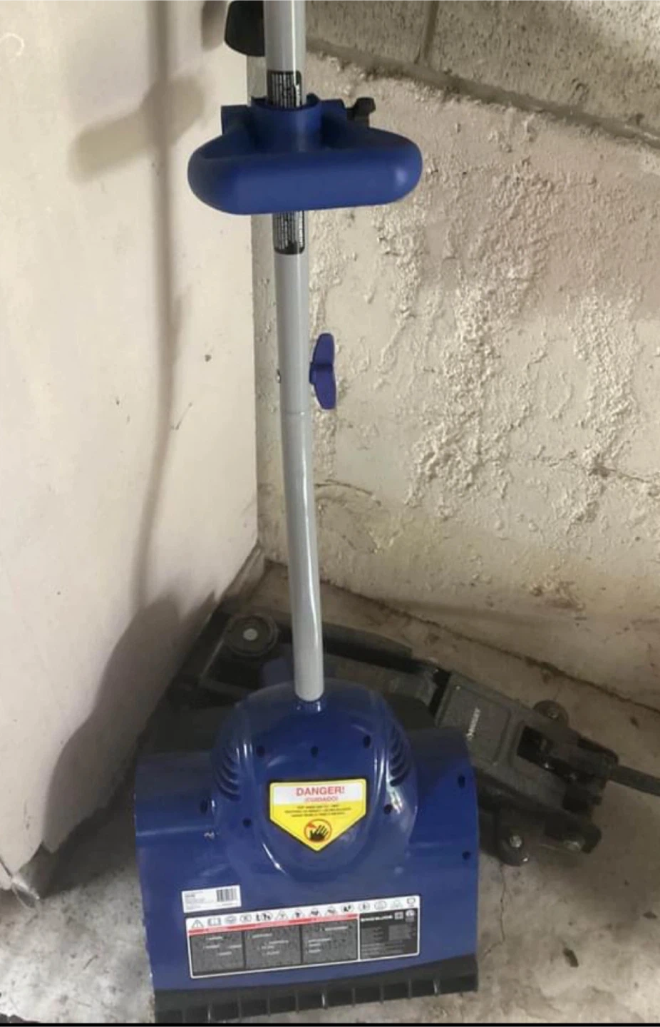 Snow Joe Electric Snow Shovel - corded
