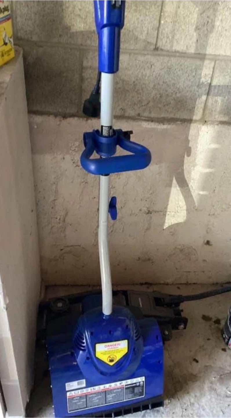 Snow Joe Electric Snow Shovel - corded - photo 3