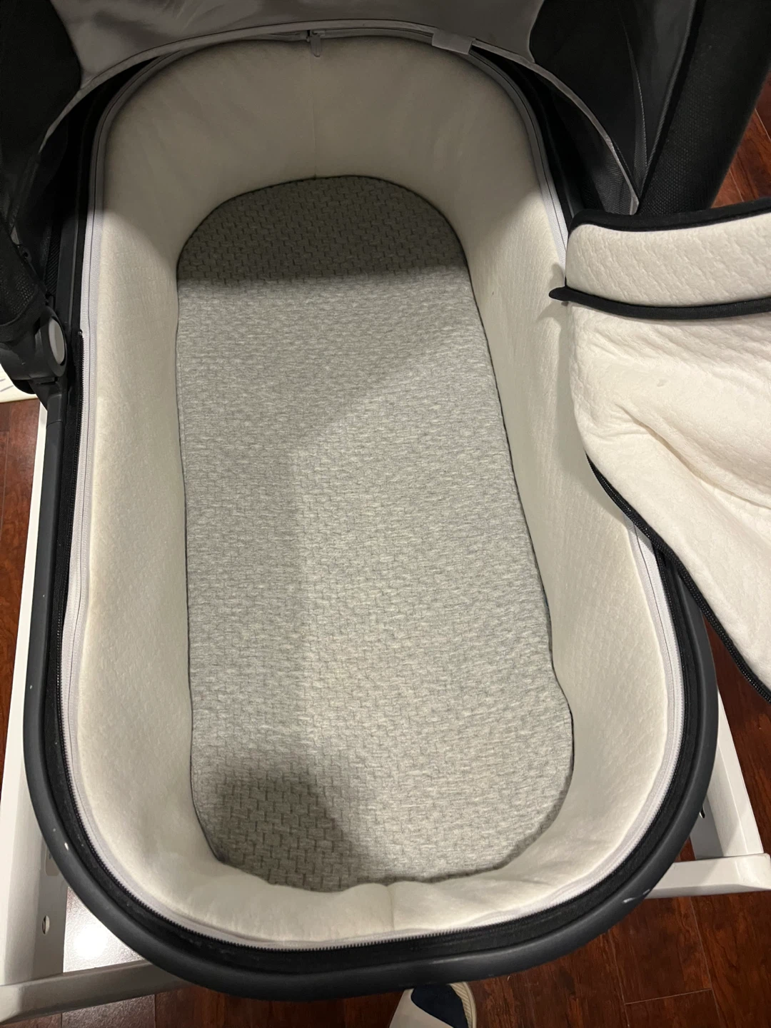 UPPAbaby Bassinet with Stand - Black - photo 2